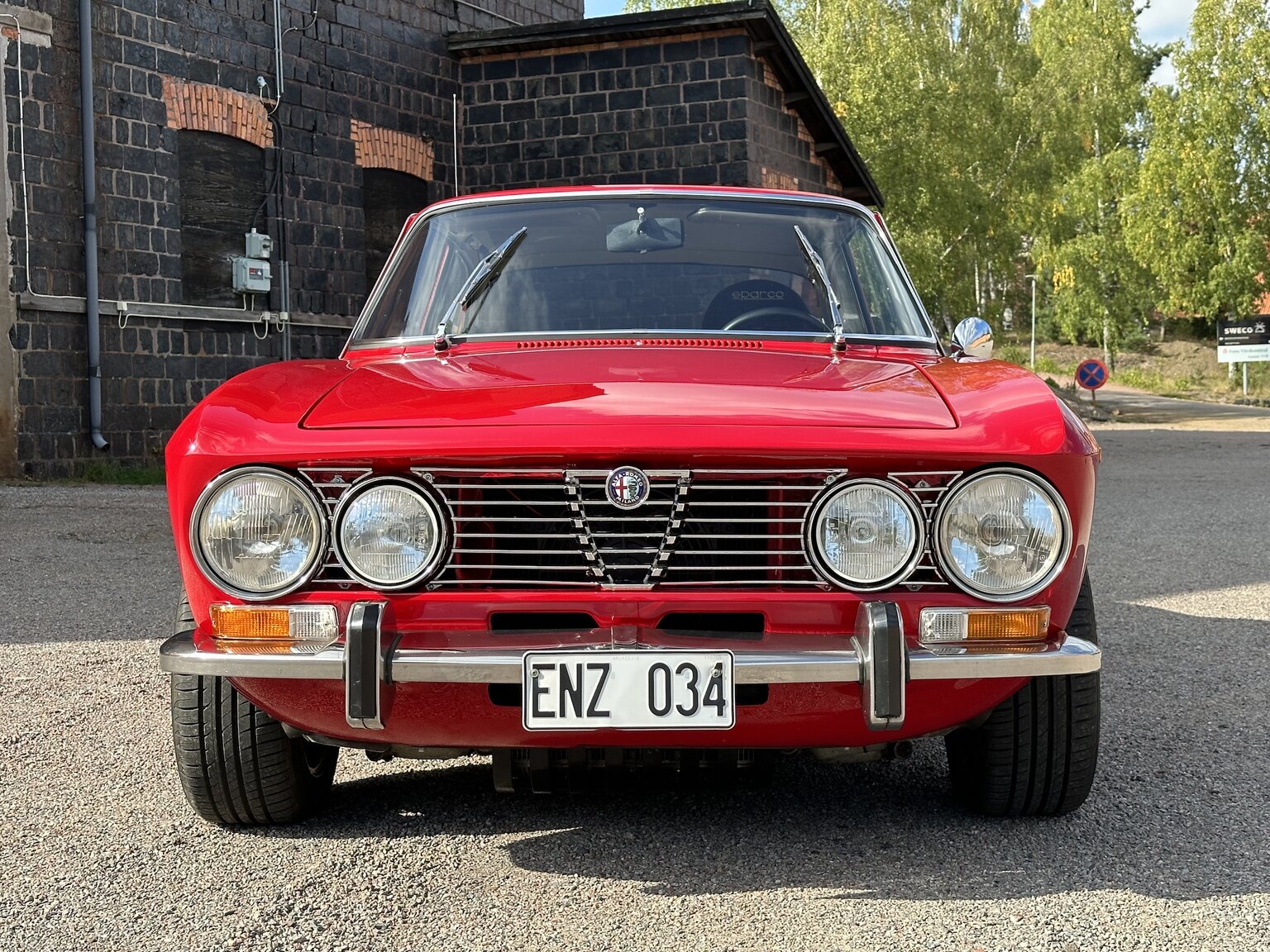 Exteriörbild på 1972 Alfa Romeo 2000 GTV Bertone Coupé