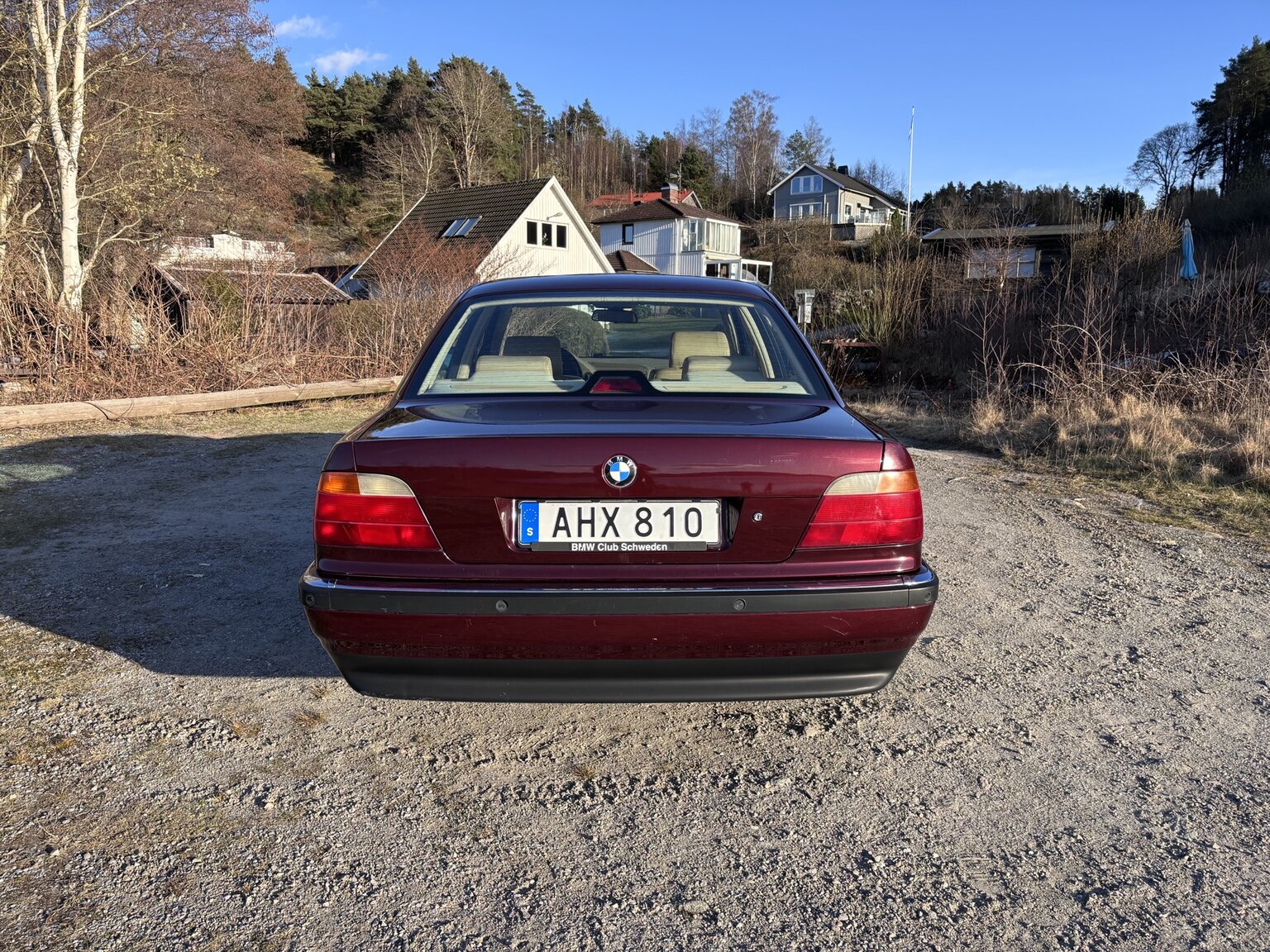 Exterior image of 1996 BMW 728iA