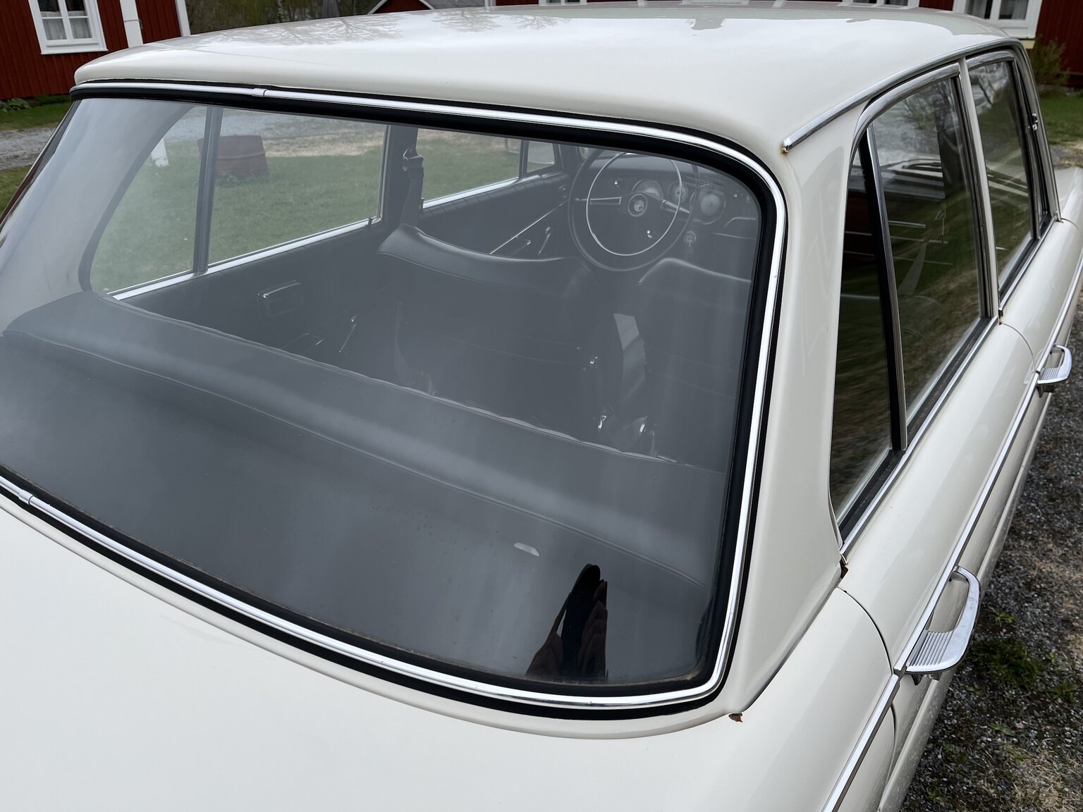Exterior image of 1965 BMW 1800