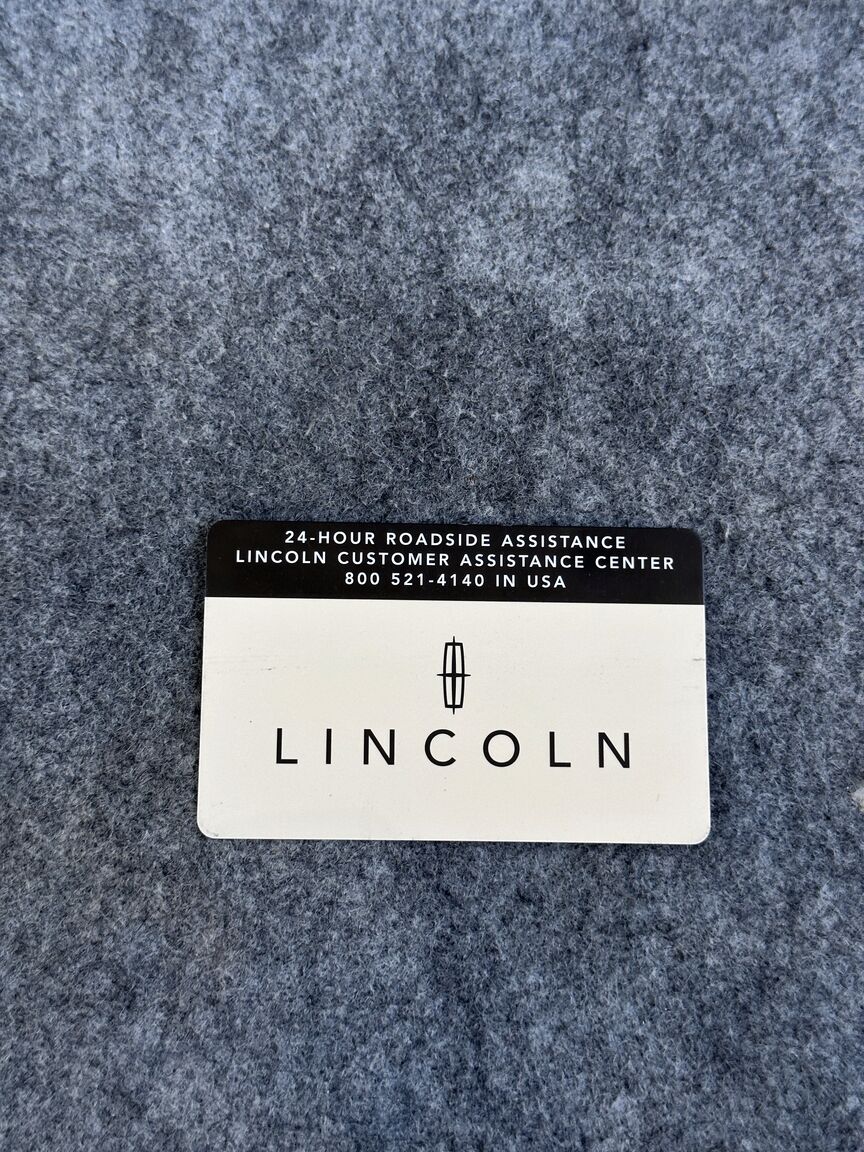 Dokumentation, 2003 Lincoln Town Car