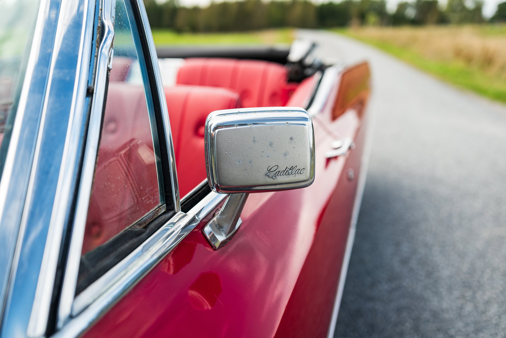 Exteriörbild på 1968 Cadillac DeVille Convertible