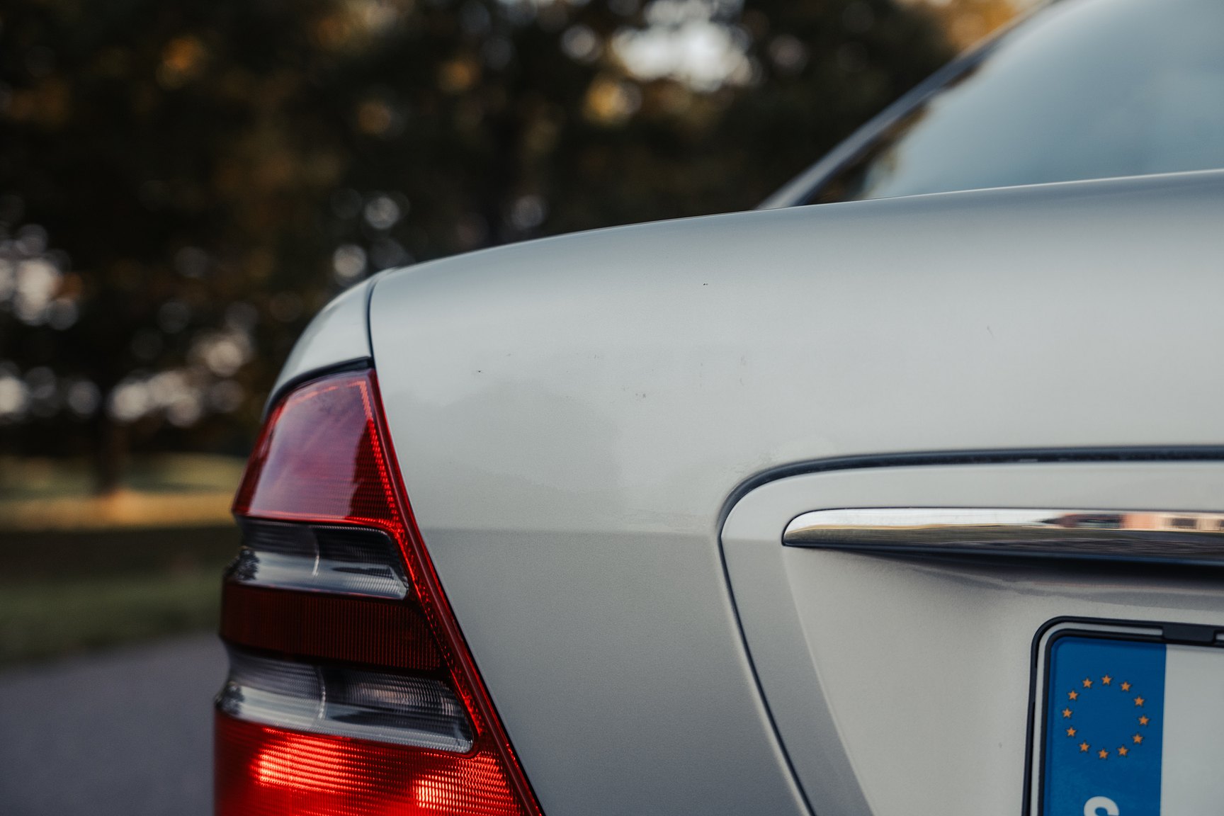 Exteriörbild på 1999 Mercedes-Benz S 320