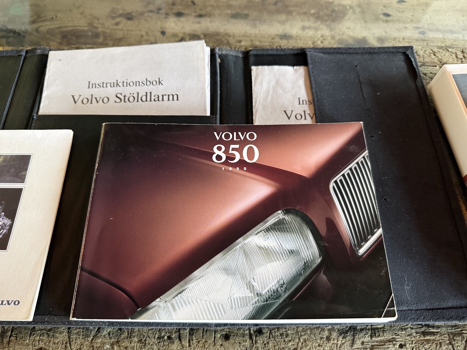 Documentation for 1995 Volvo 850 T-5R