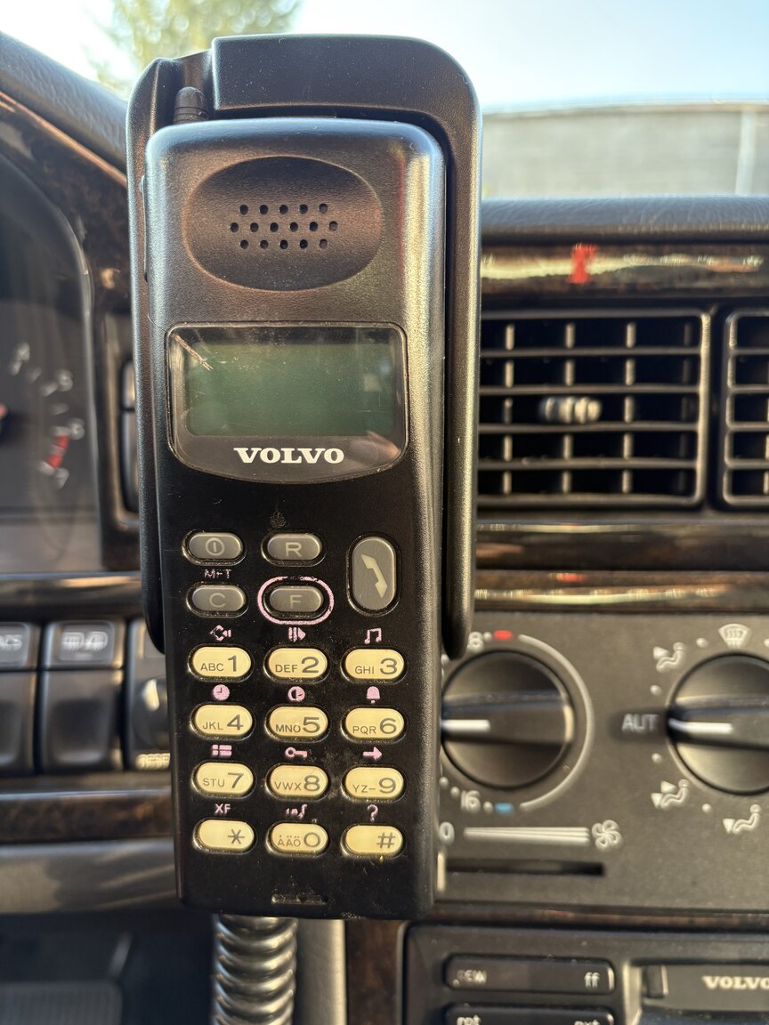 Interior image of 1996 Volvo 850 R
