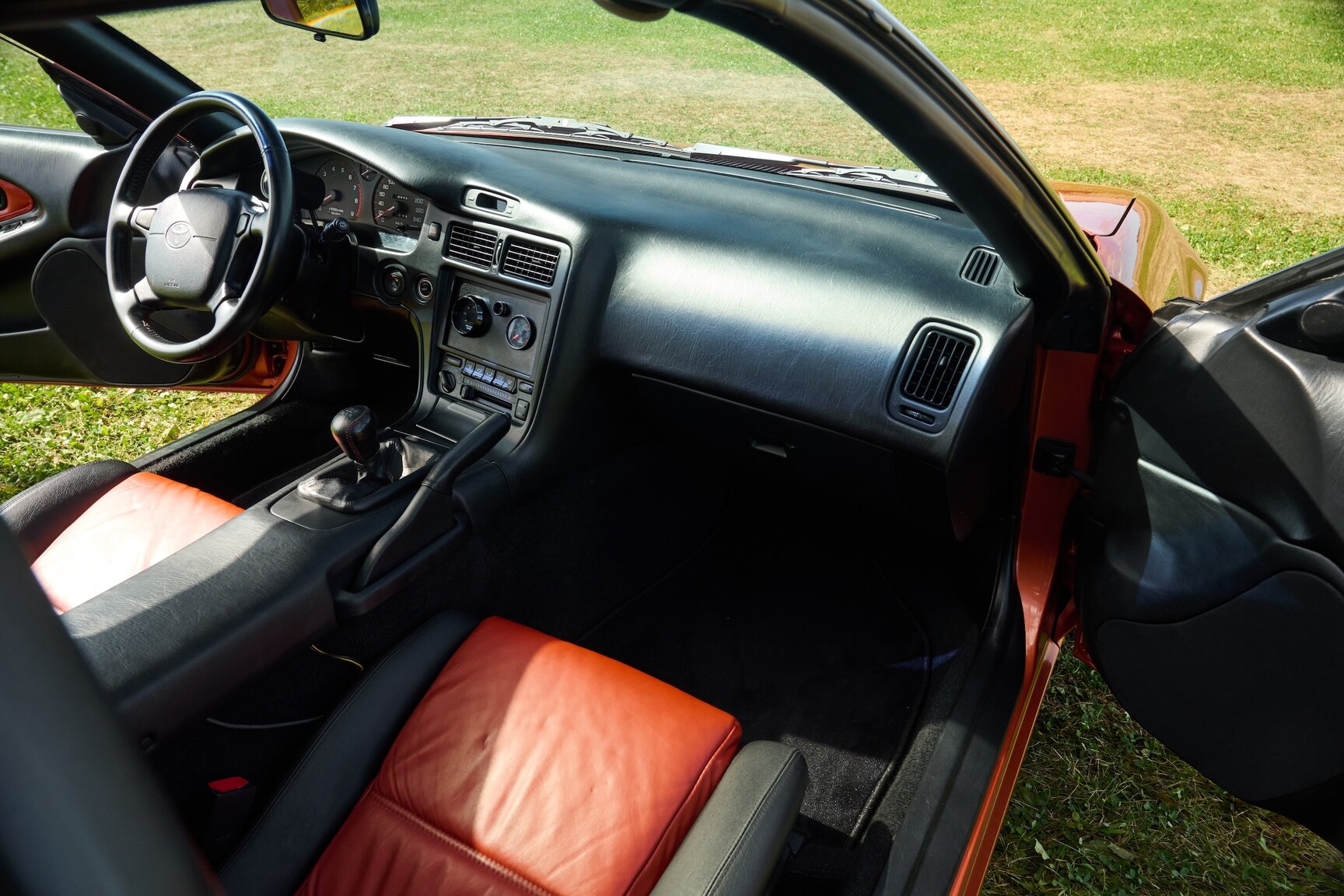 Interiörbild 1999 Toyota MR2 2.0 Turbo