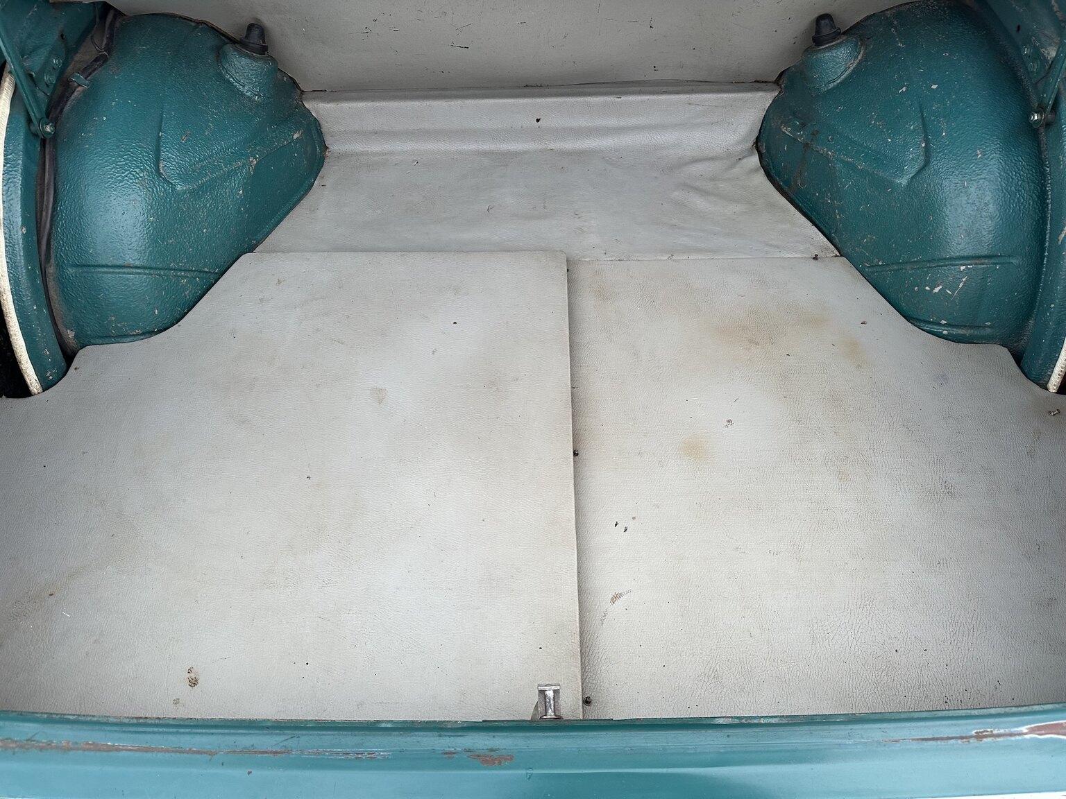 Interior image of 1965 BMW 1600