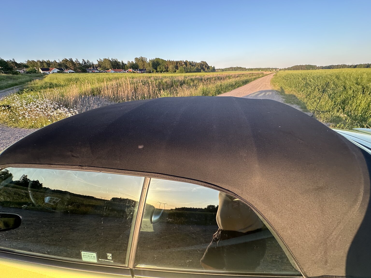Exterior image of 2004 SAAB 9.3 Aero Convertible 2.0T
