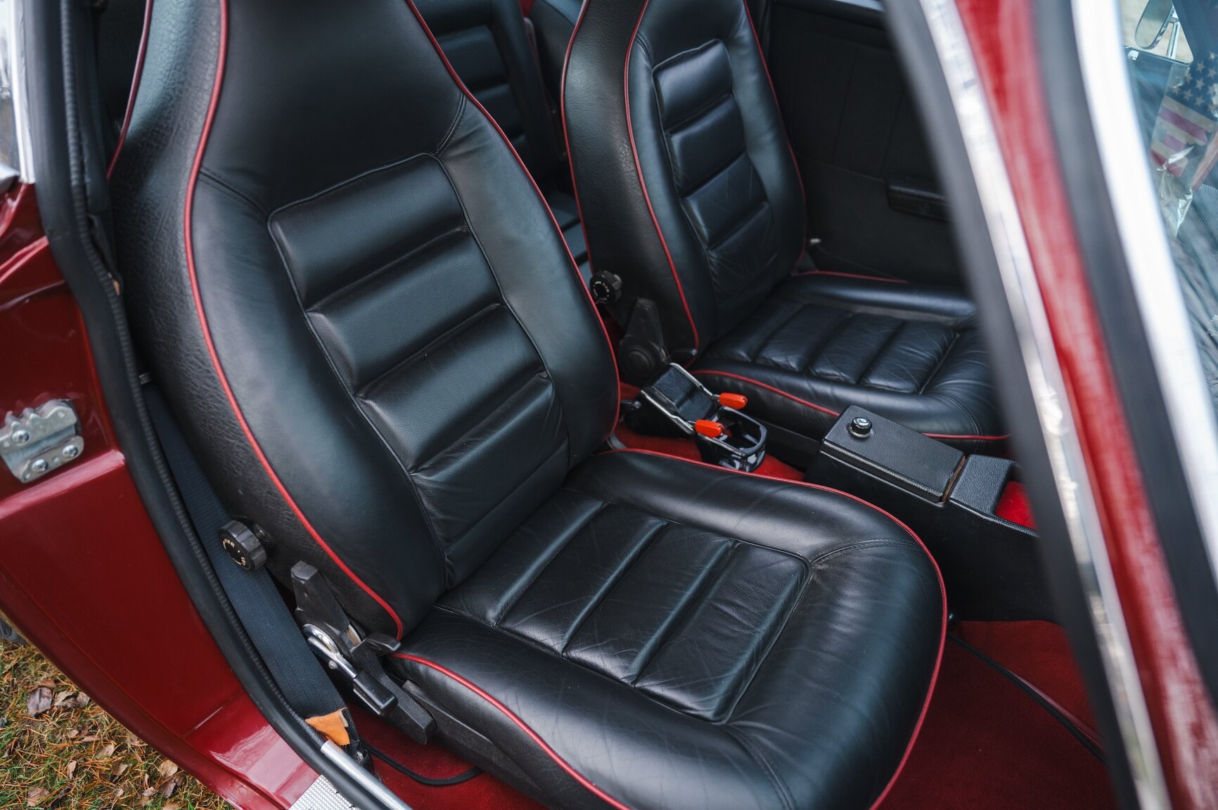 Interior image of 1972 Volvo 1800 ES