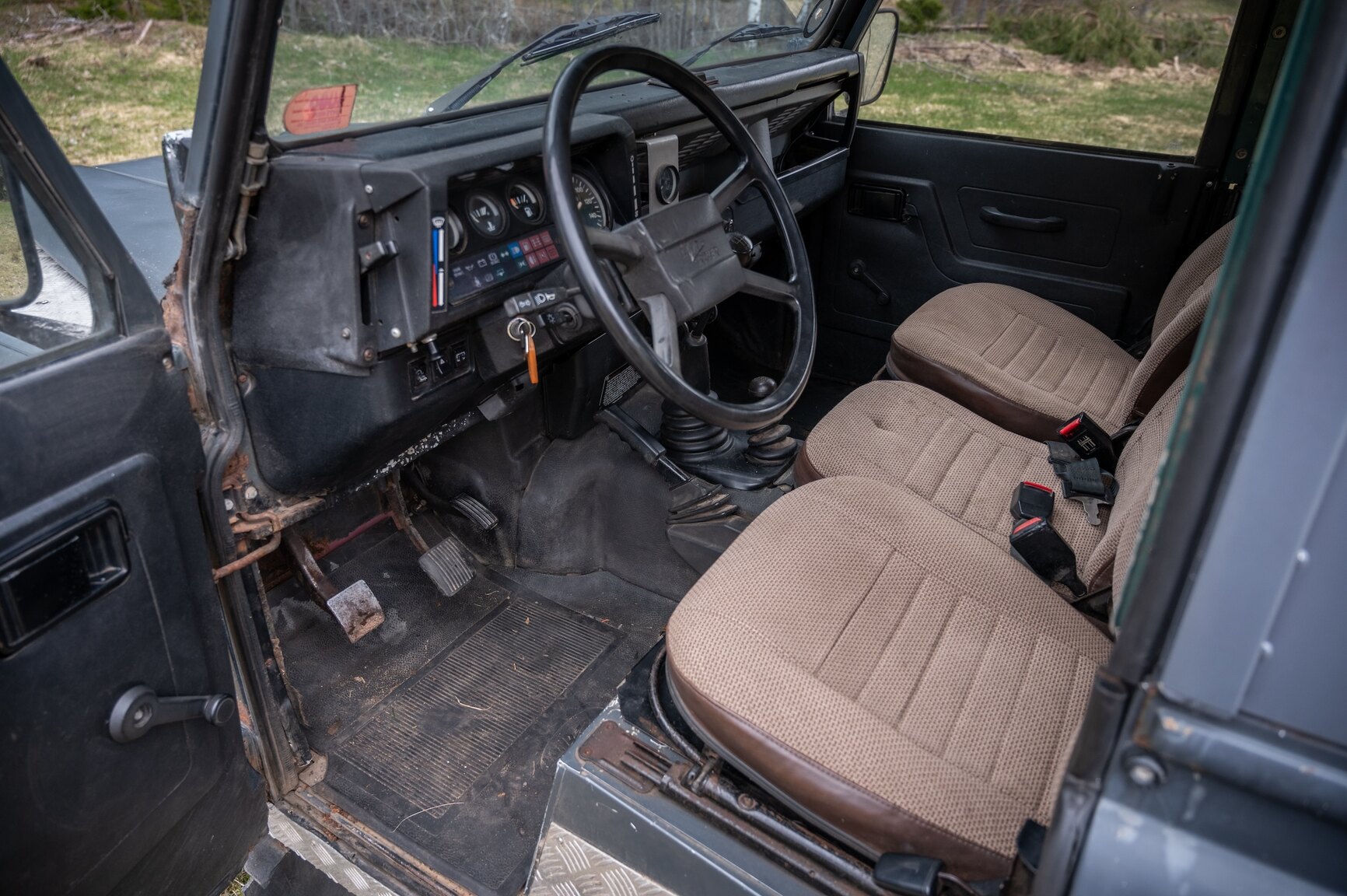 Innenraumfoto von 1986 Land Rover 90 2.5D