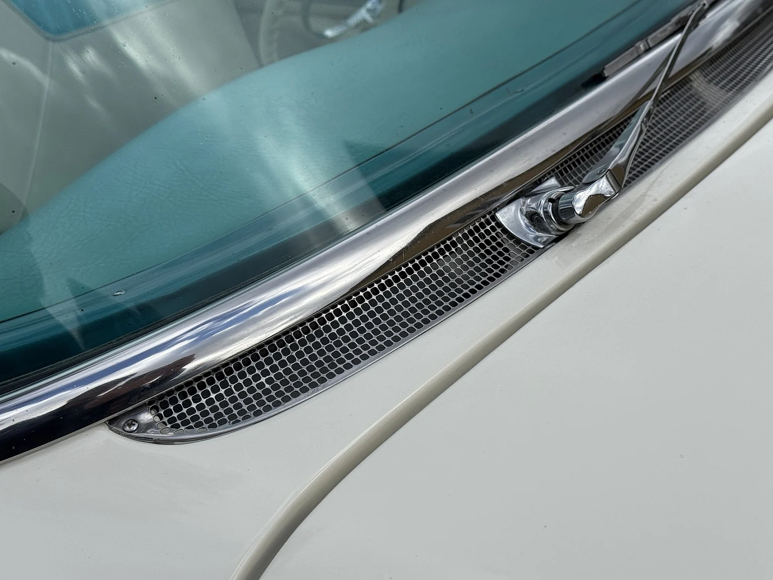 Exterior image of 1955 Oldsmobile Super 88 (33)