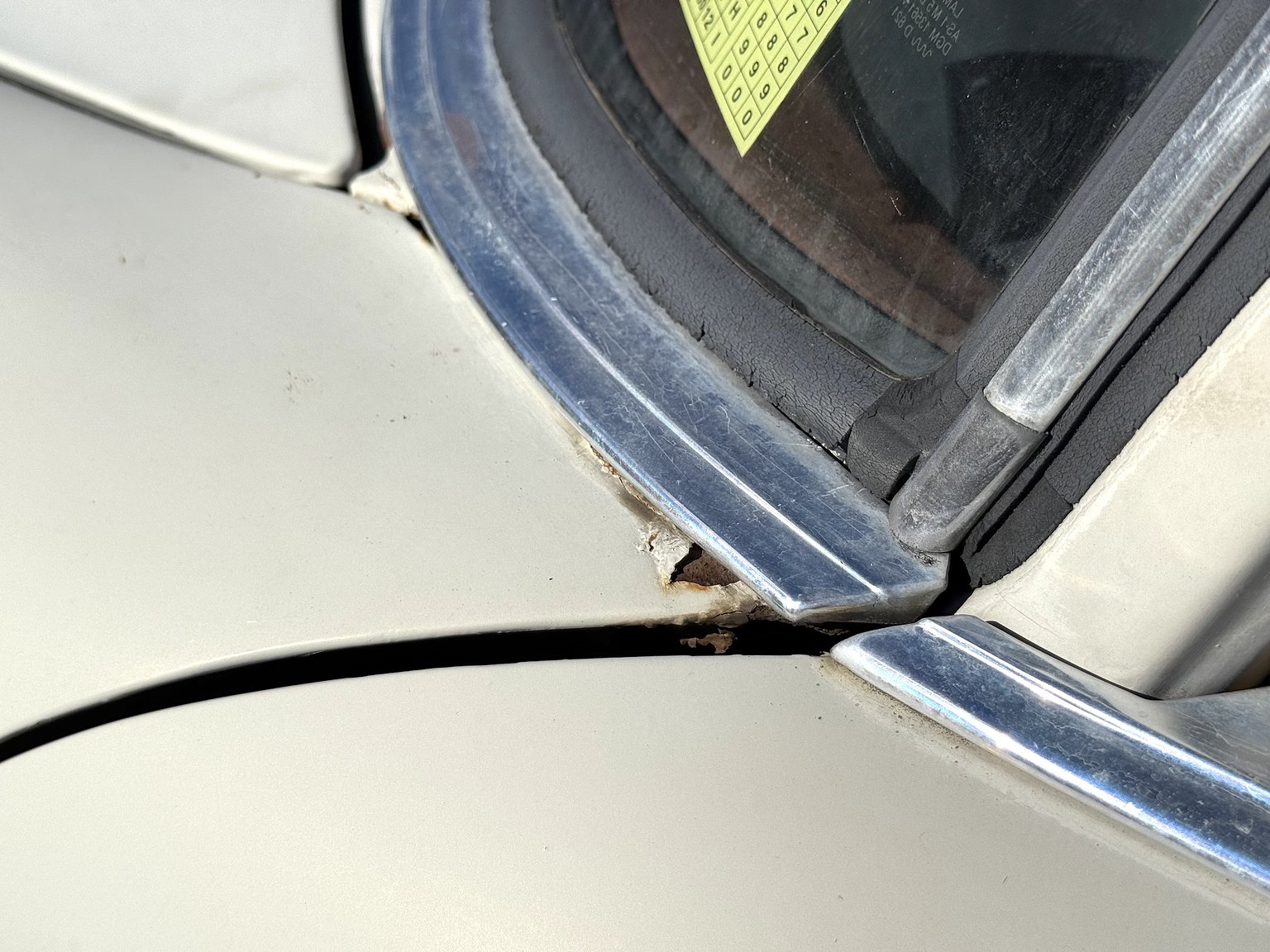 Exteriörbild på 1967 Mercedes-Benz 200