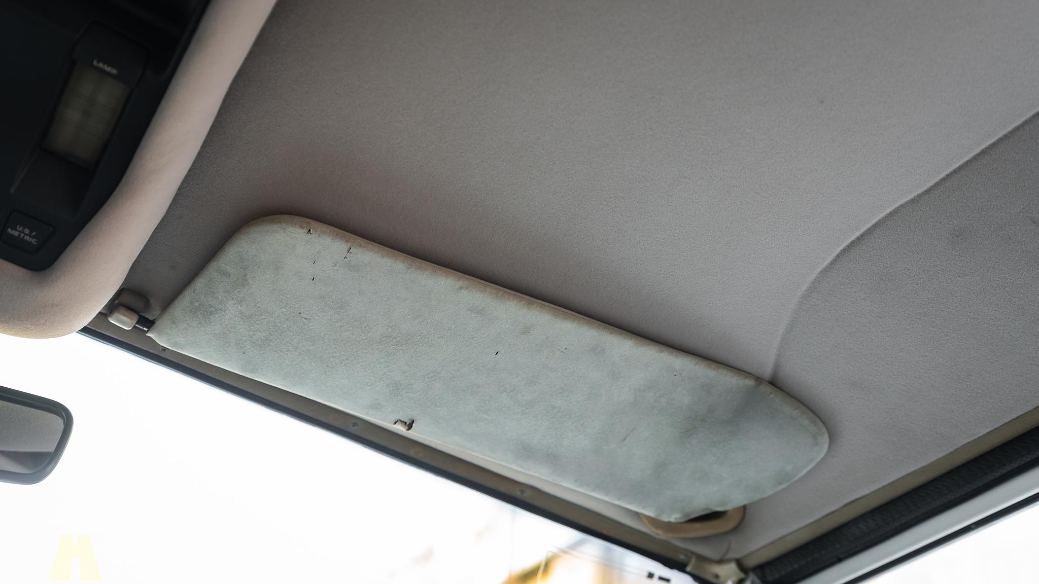 Innenraumfoto von 1991 Jeep Grand Wagoneer 1991 (22)