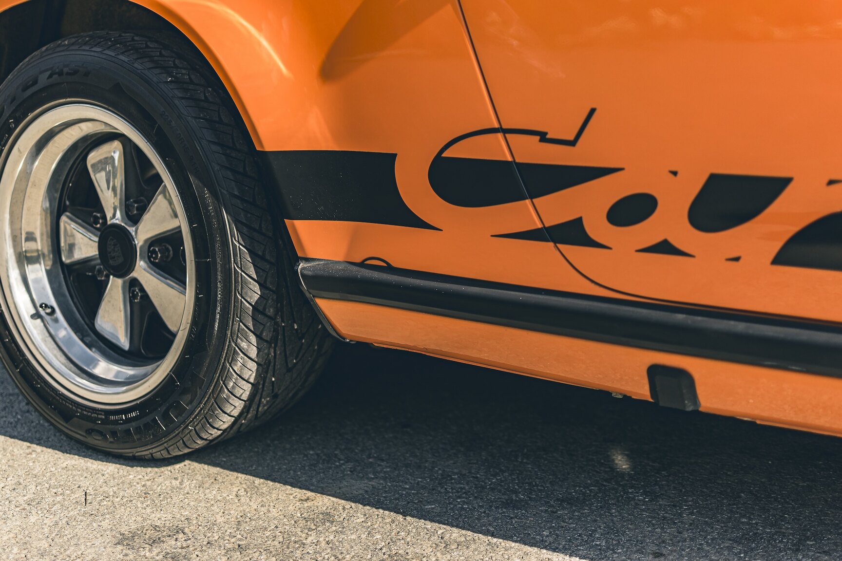 Exterior image of Porsche 911 Carrera (61)