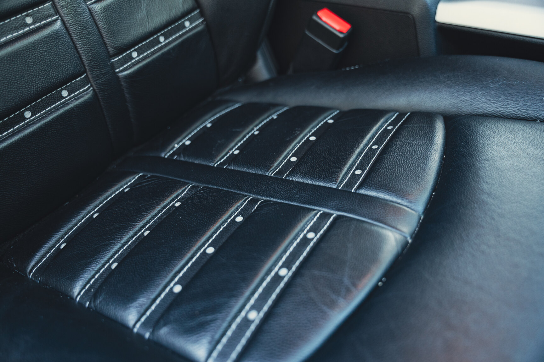 Interiörbild 2017 Dodge Ram 1500 AEV (10)