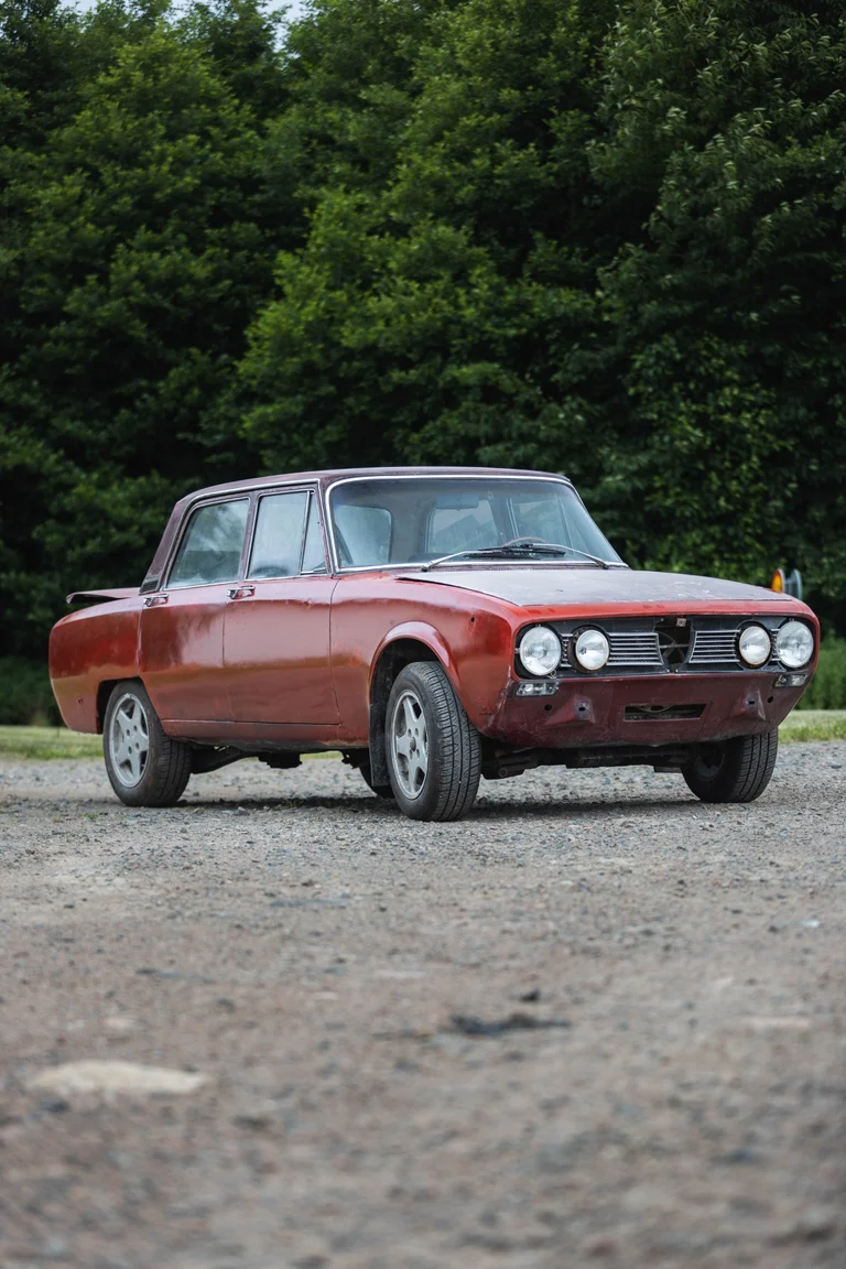 Exterior image of 1970 Alfa Romeo 1750 Berlina (2)