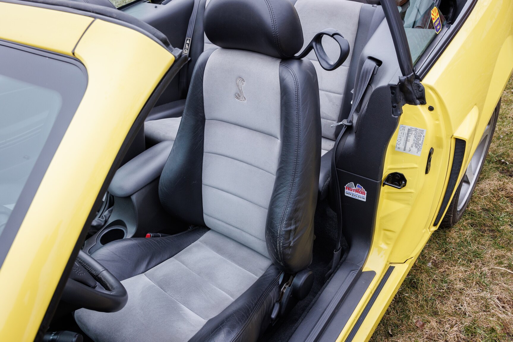 Innenraumfoto von 2003 Ford Mustang SVT Cobra