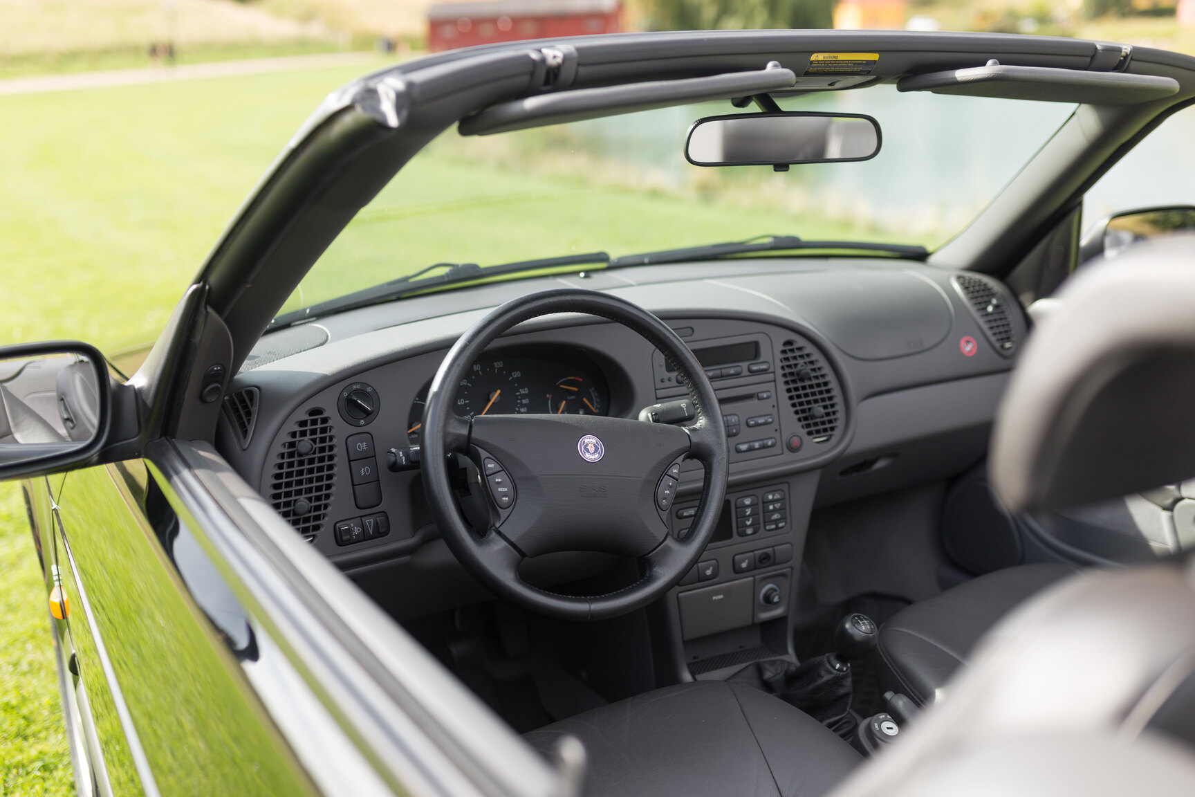 Interior image of 1998 Saab 9-3 SE 2.0T Convertible