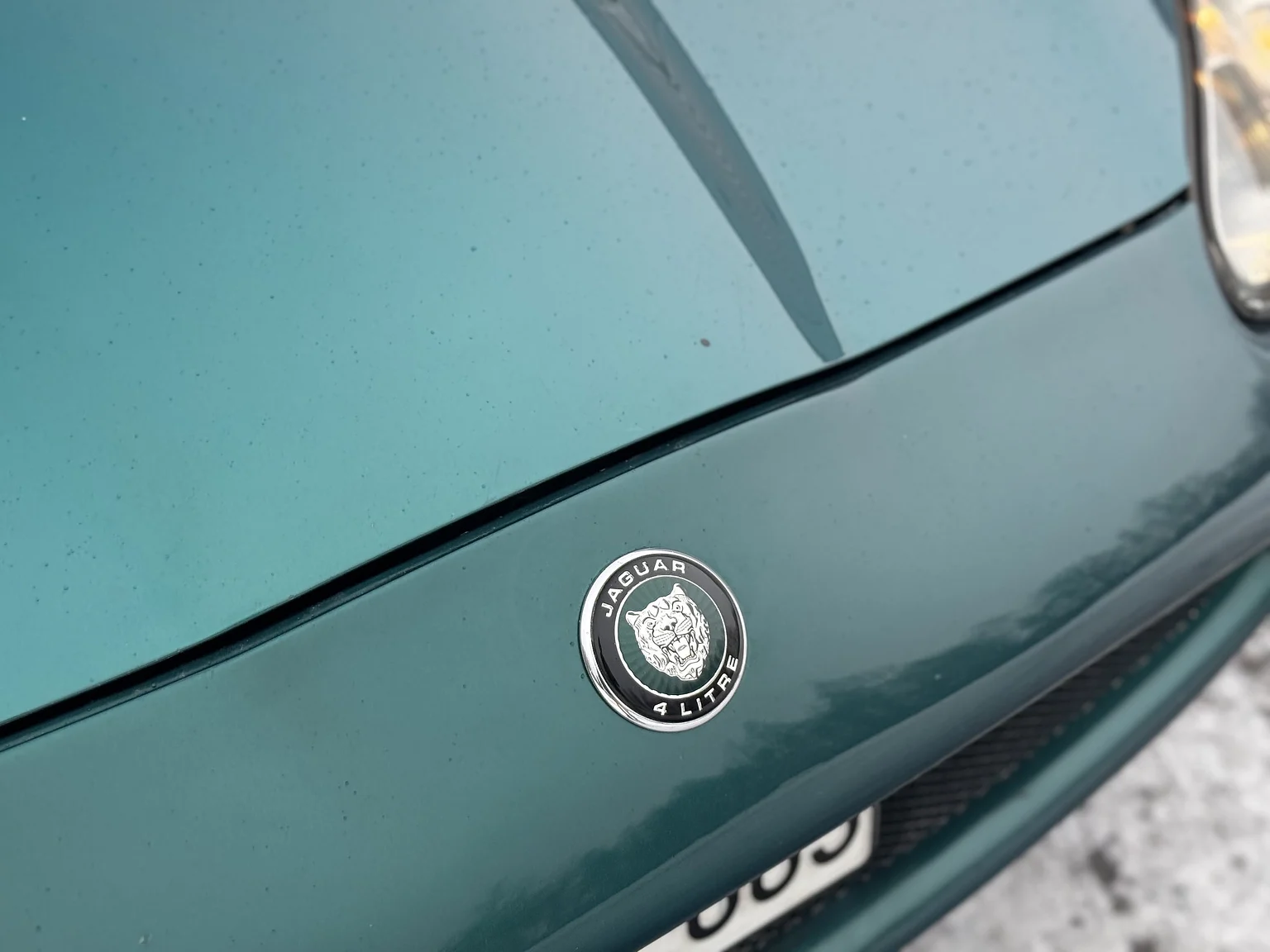 Exteriörbild på 1997 Jaguar XK8 (23)