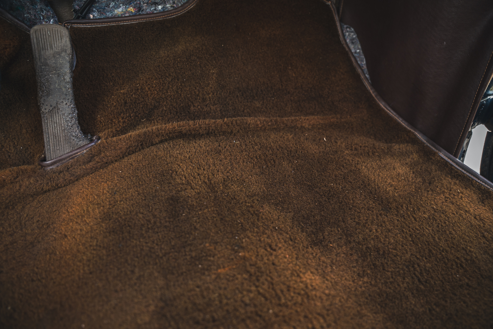 Interiörbild 1939 Plymouth Road king P8 Coupe  (28)