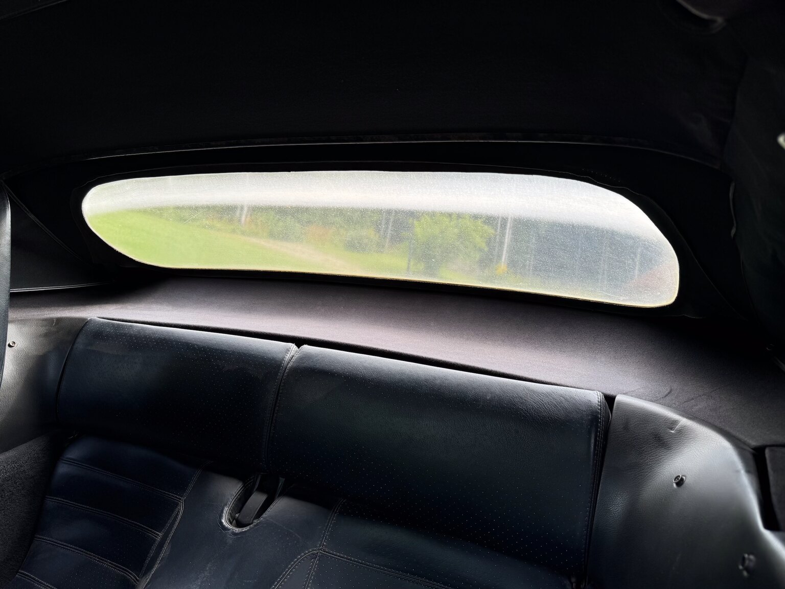 Interior image of 1990 Porsche 944 S2 Convertible
