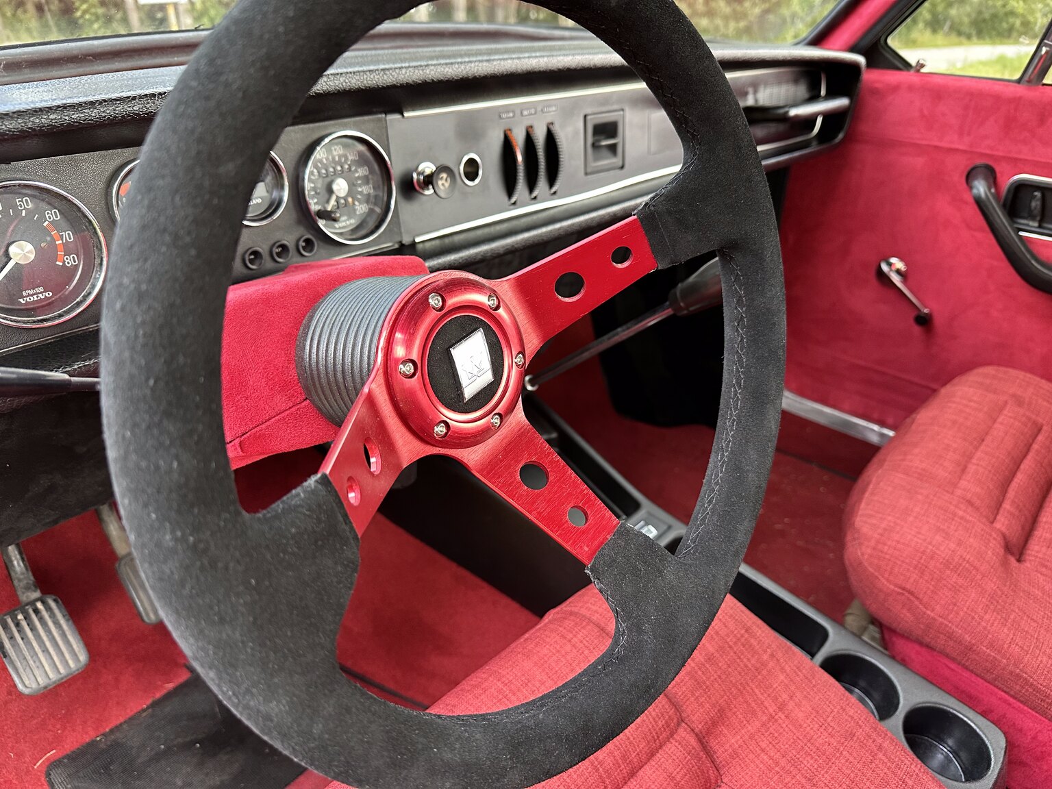 Innenraumfoto von 1969 Volvo 144 custom