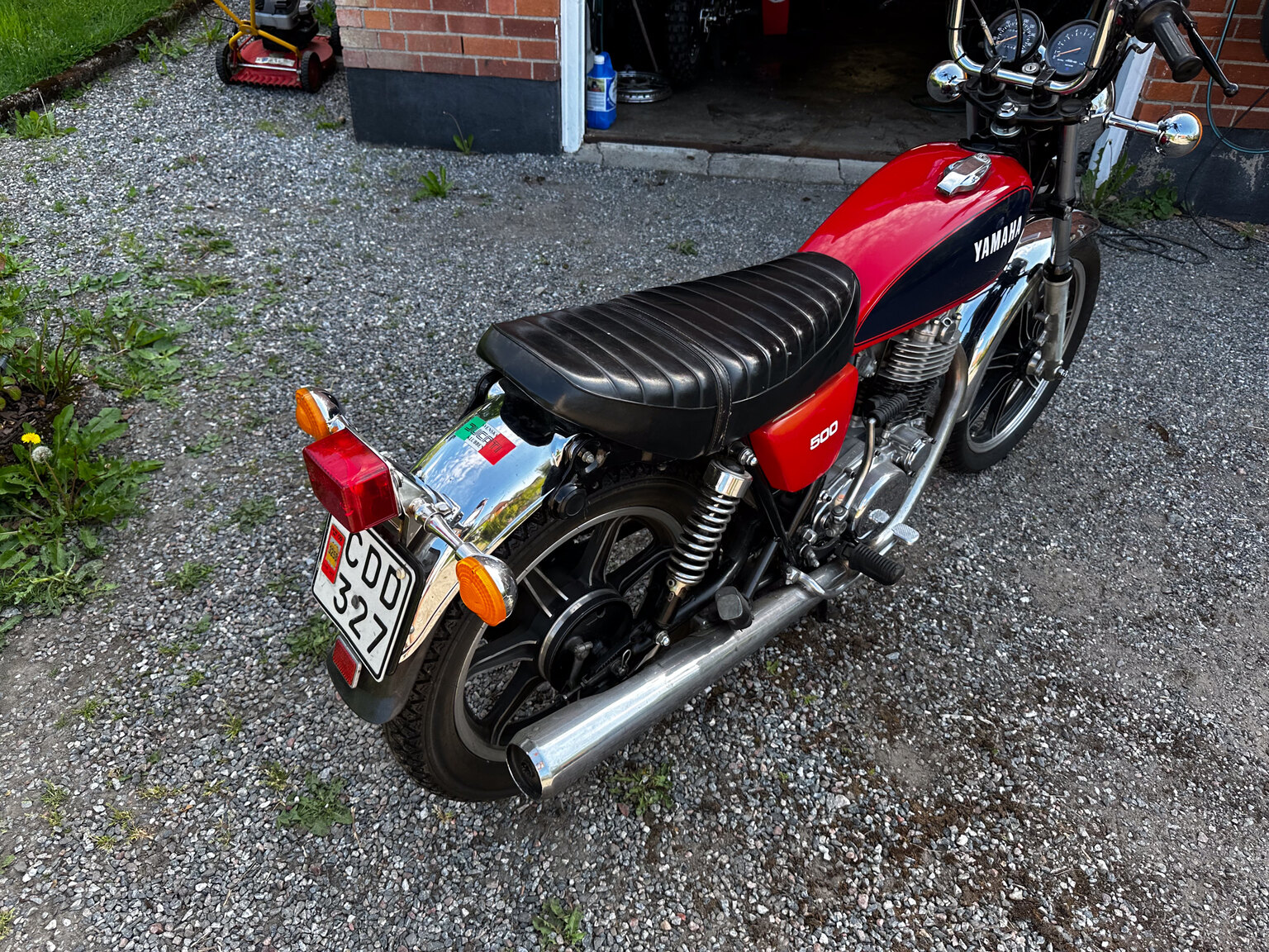 Aussenfoto 1979 Yamaha SR500