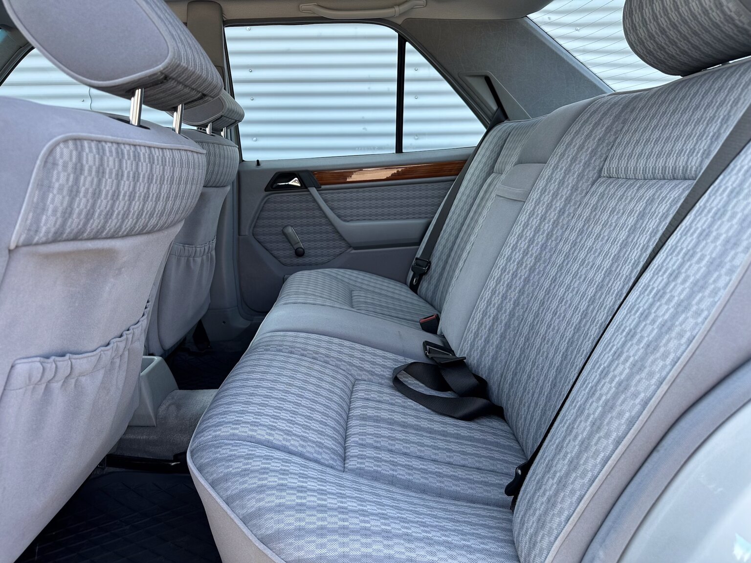 Innenraumfoto von 1992 Mercedes-Benz 250D