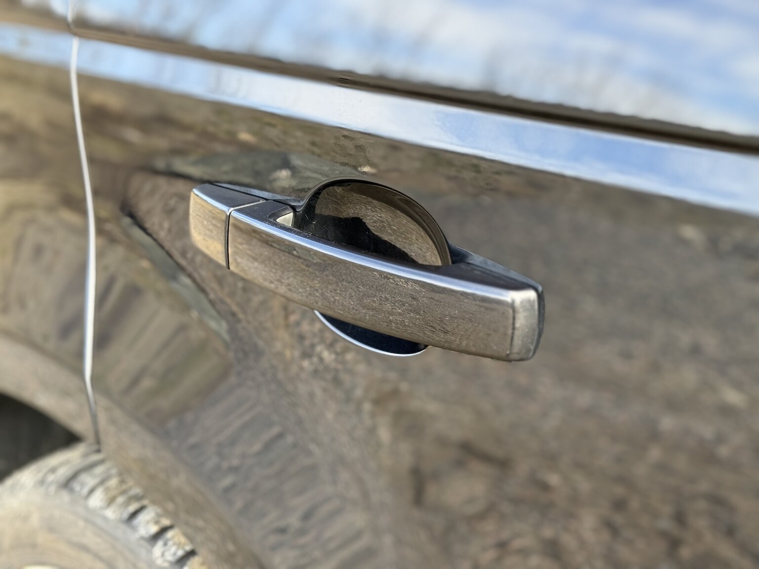 Exteriörbild på 2012 Land Rover Range Rover Sport V8