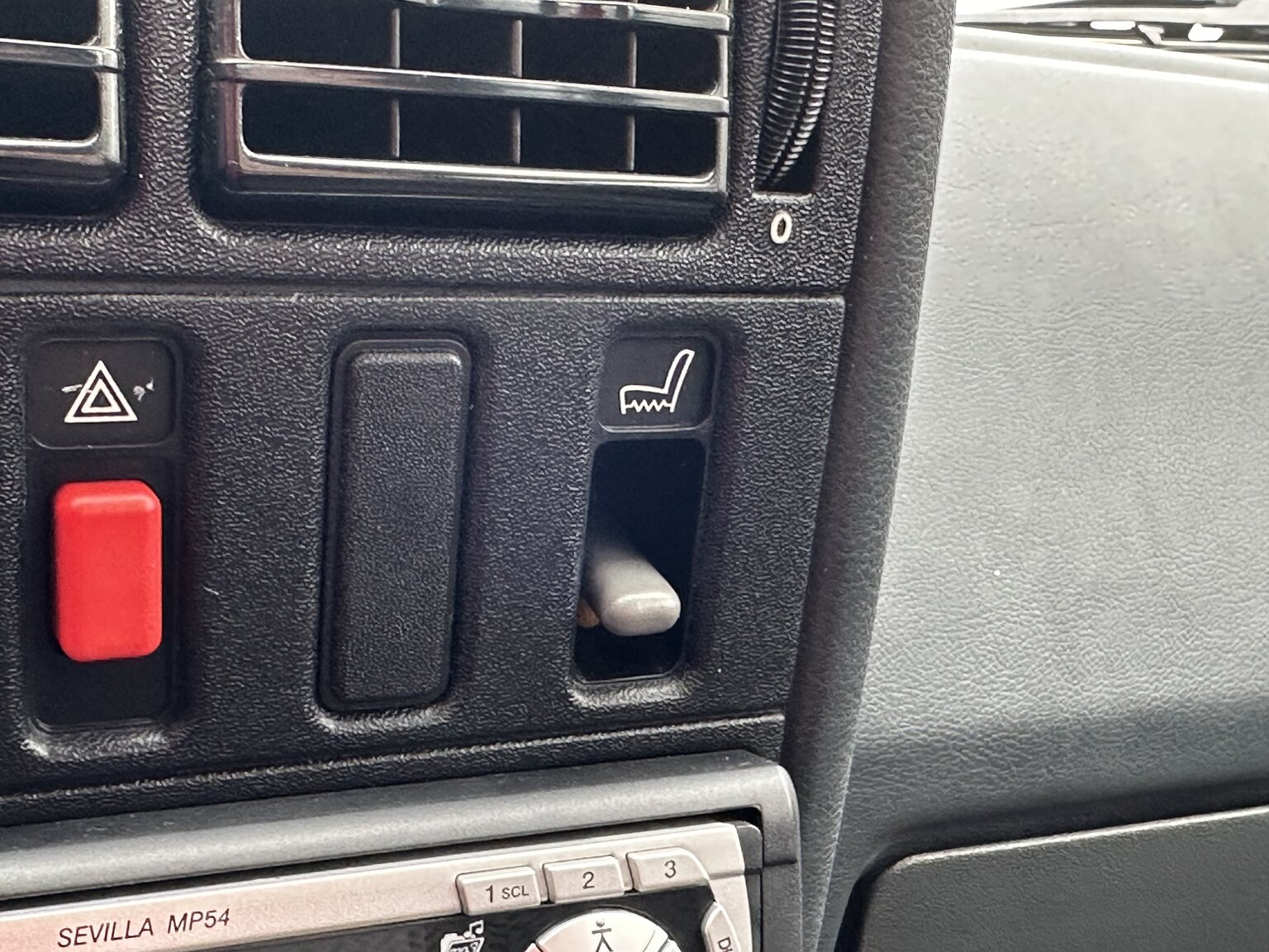 Interior image of 1983 Opel Kadett (53)