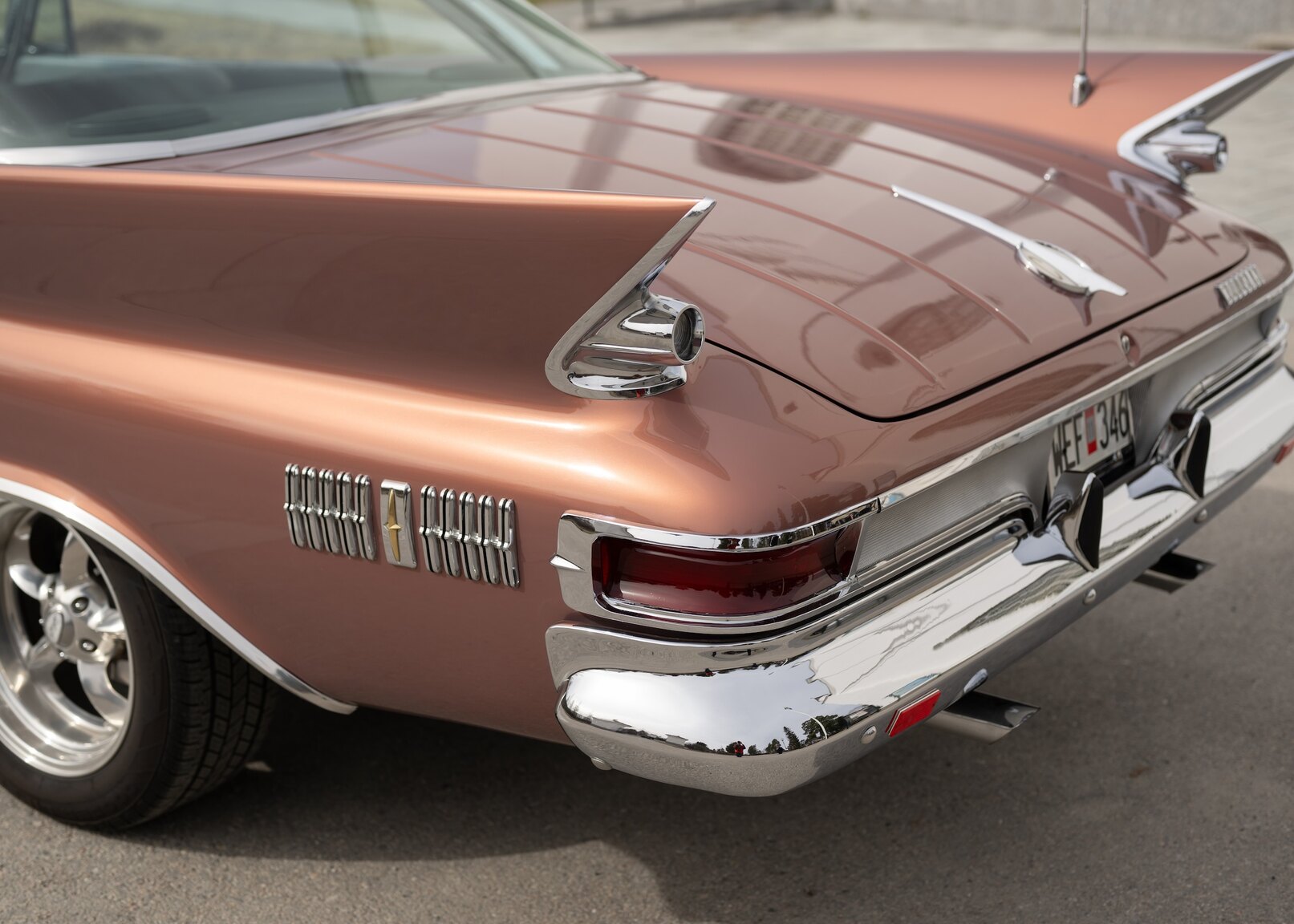 Exterior image of 1961 Chrysler New Yorker Sedan (44)