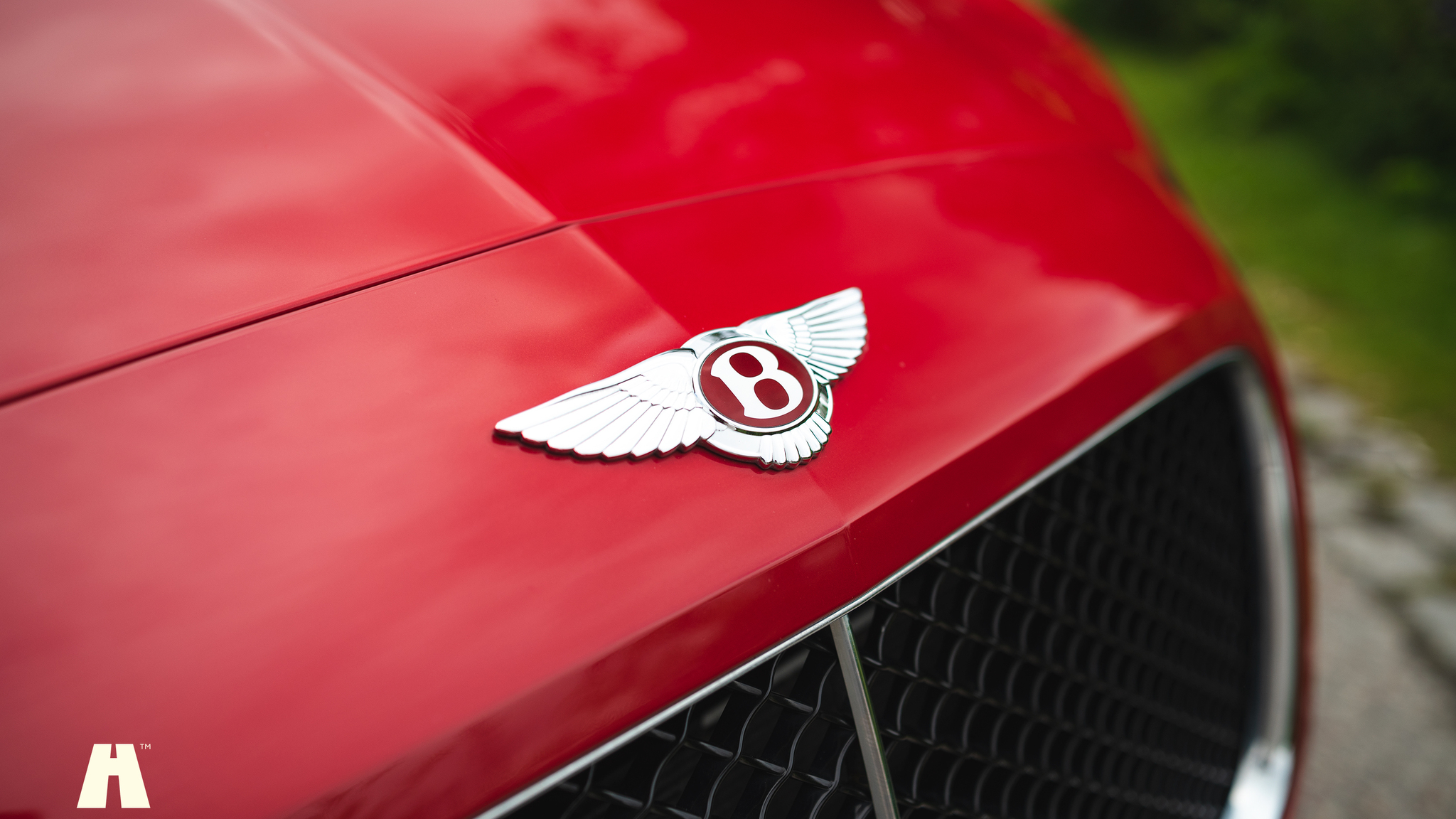 Exterior image of 2013 Bentley Continental GT V8 (26)