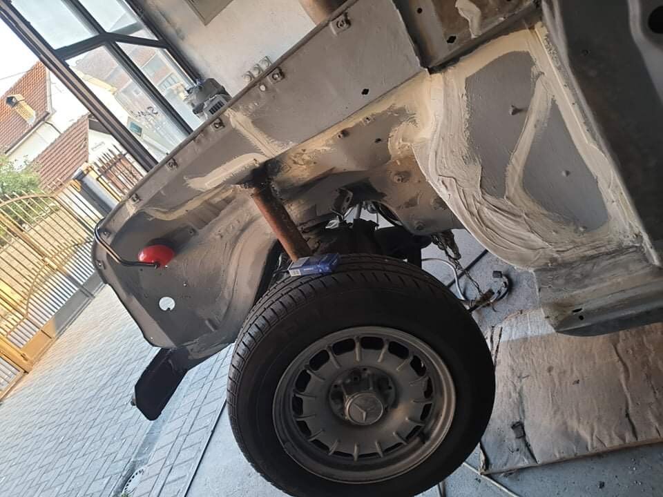 1966  Mercedes-Benz 250 , Övrigt