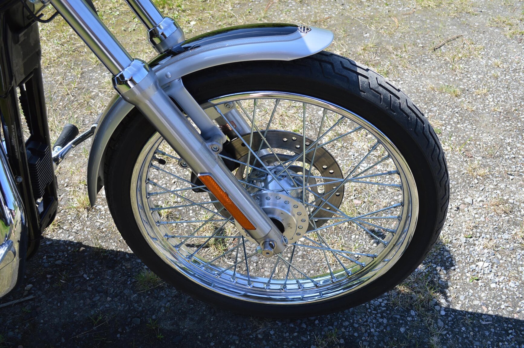 Exteriörbild på 2003 Harley-Davidson XL1200C 100 anniversary