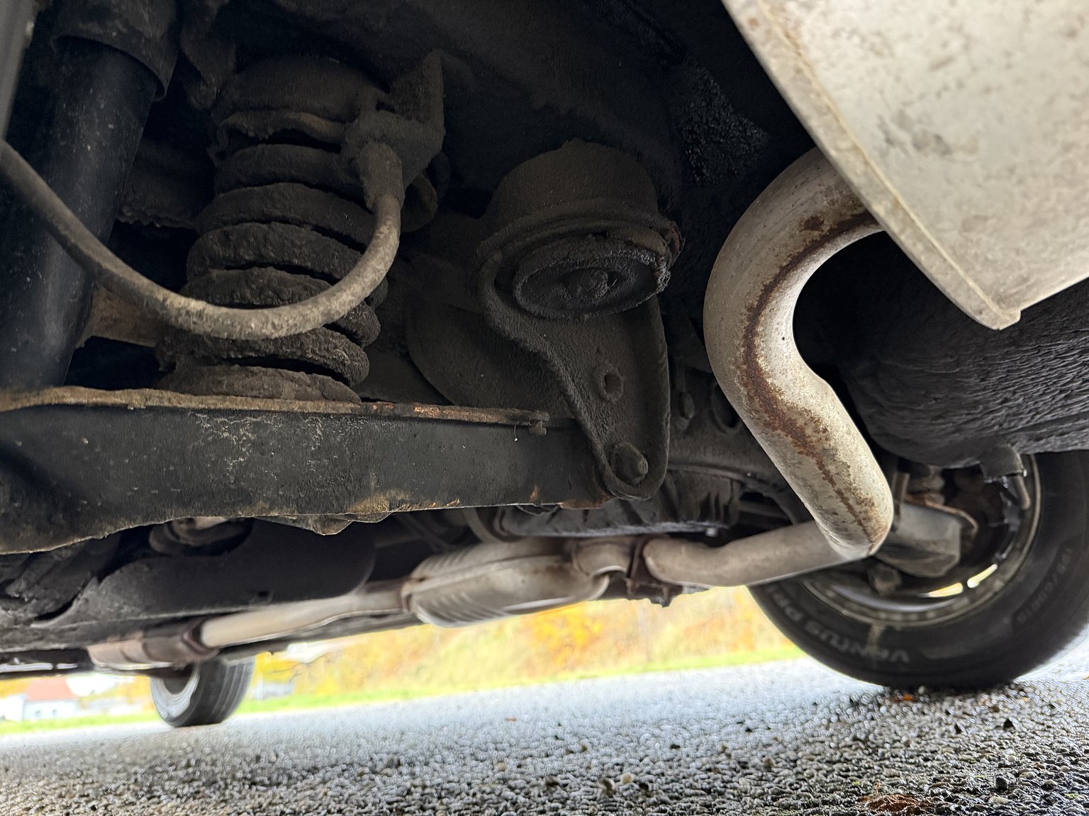 Image of 1989 Mercedes-Benz 190 E mechanics