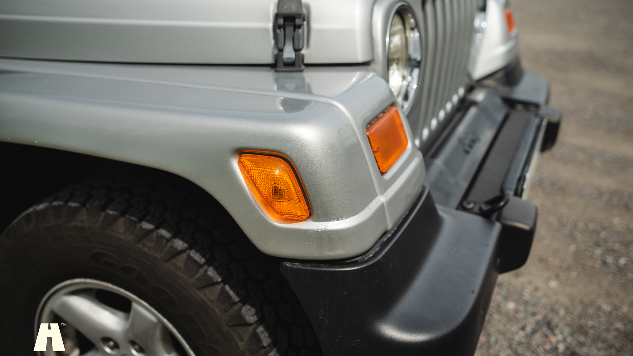 Exterior image of 2006 Jeep Wrangler 4.0L Sahara  (20)