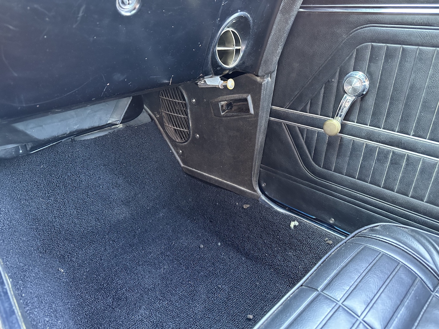 Innenraumfoto von 1969 Pontiac Firebird (18)