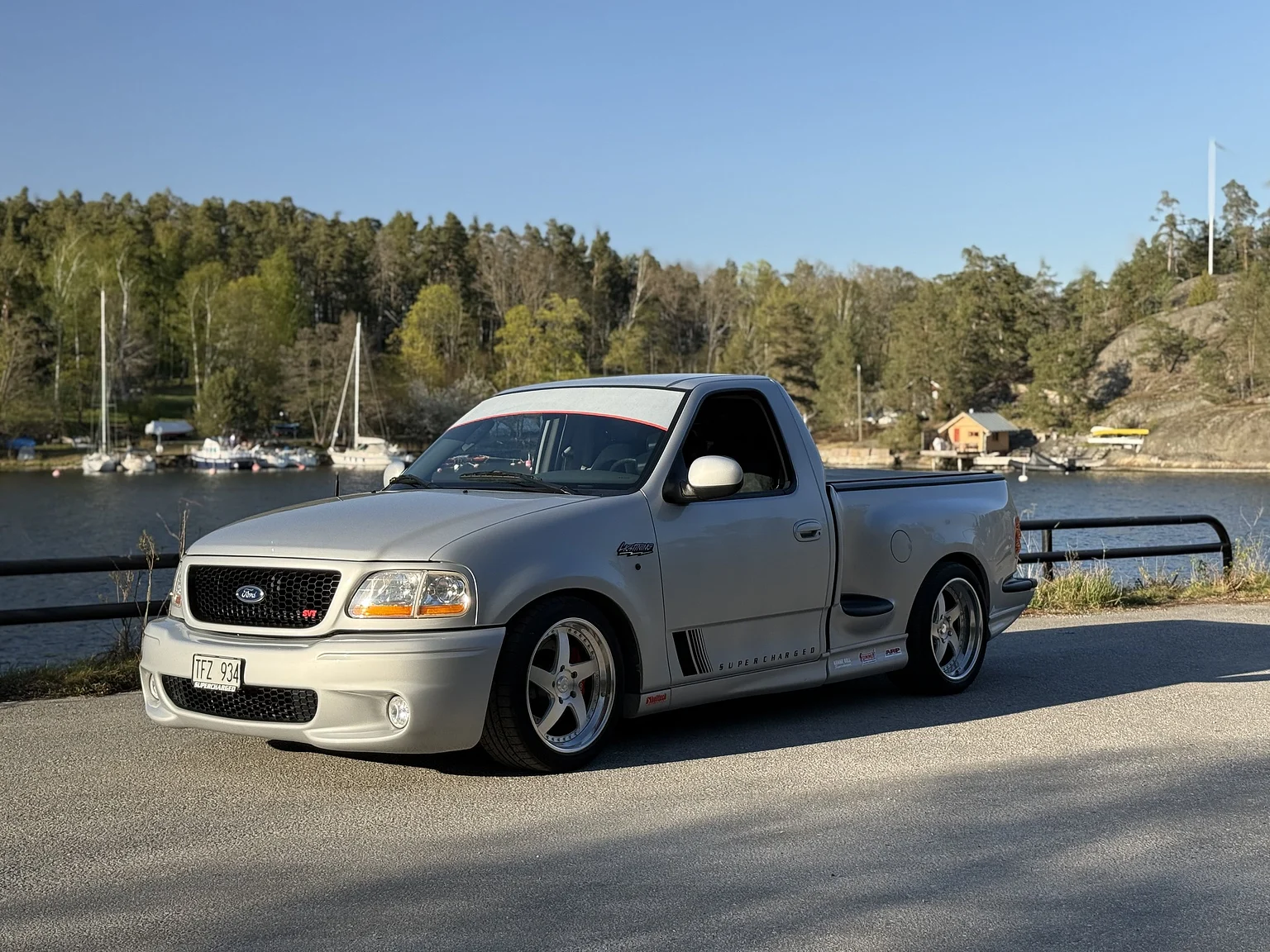 Aussenfoto 2002 Ford F 150 Lightning / Kenne Bell (2)