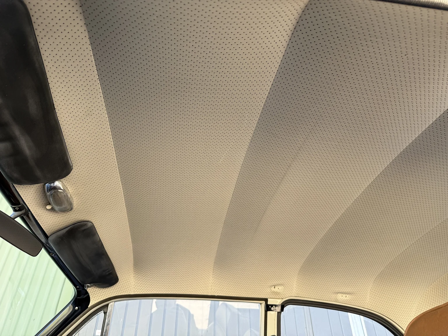 Interior image of 1967 Volvo Amazon (16)