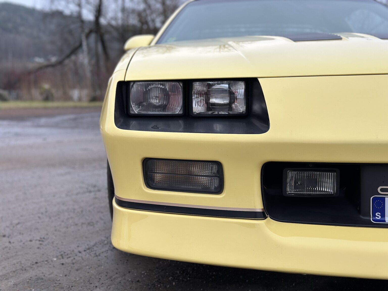Exterior image of 1987 Chevrolet Camaro Z28