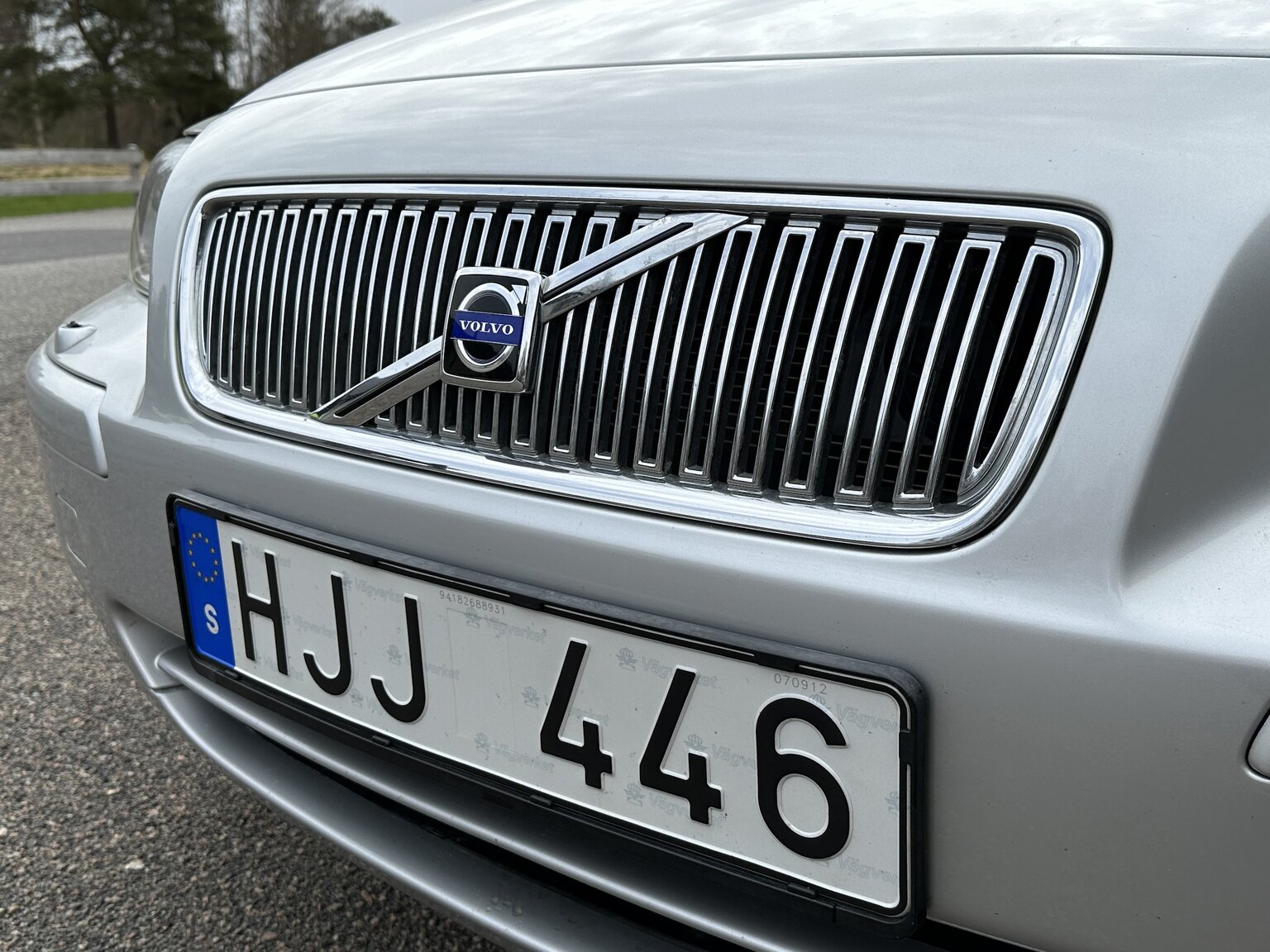 Exterior image of 2008 Volvo V70 Classic