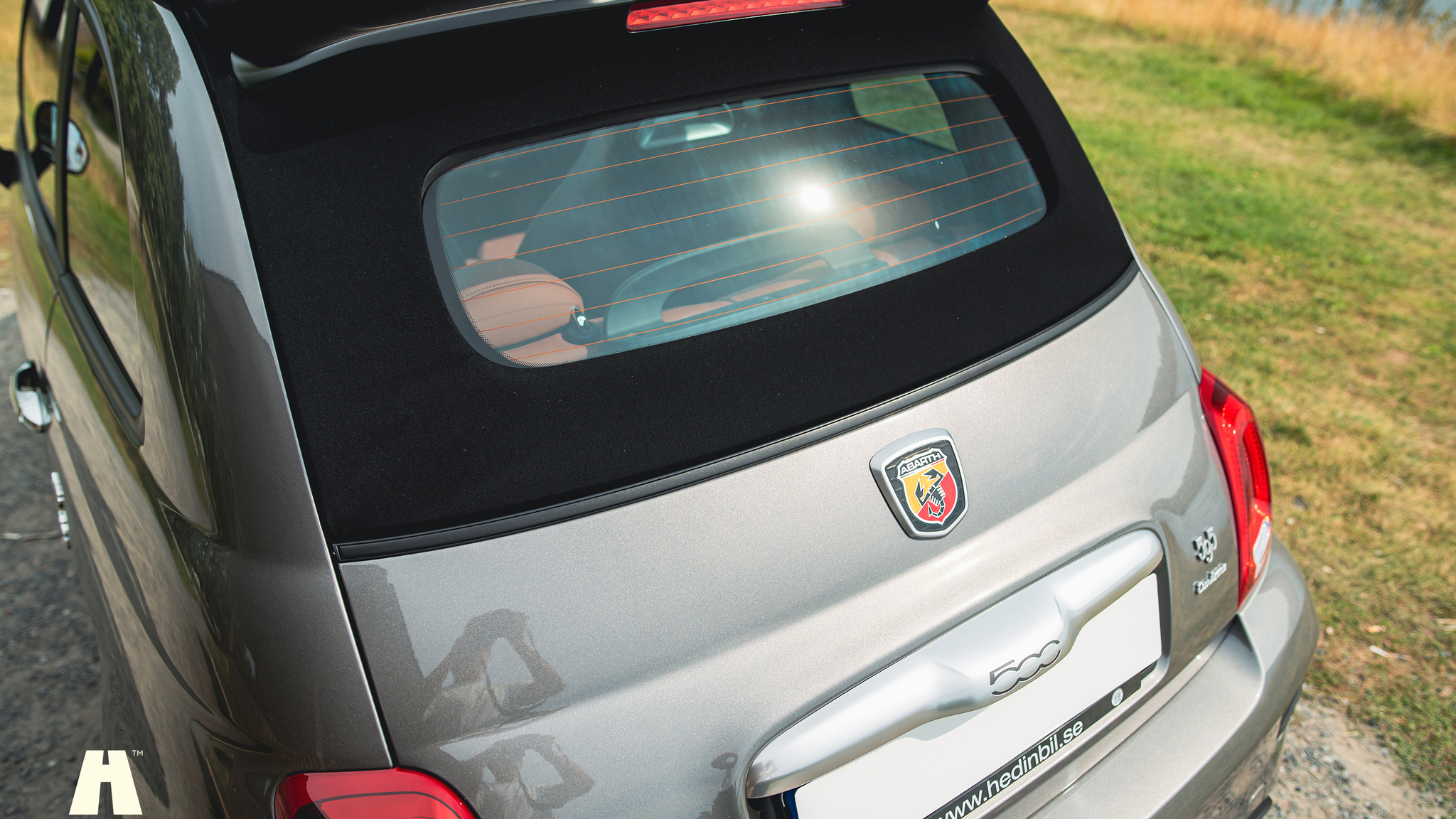 Exteriörbild på 2018 Abarth 595 Turismo CAB