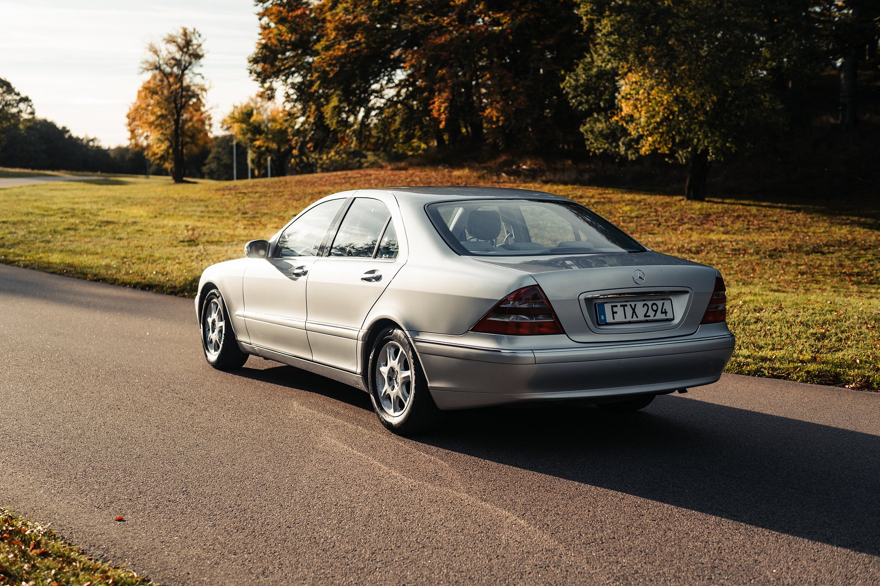 Exteriörbild på 1999 Mercedes-Benz S 320