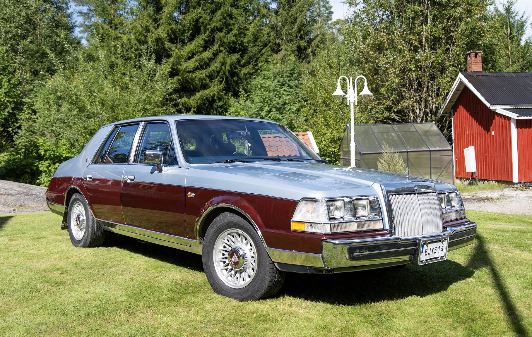 Image of 1985 Lincoln Continental 5.0 V8 EFI mechanics