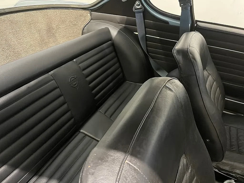 Interior image of 1966 Volvo P1800S (2)