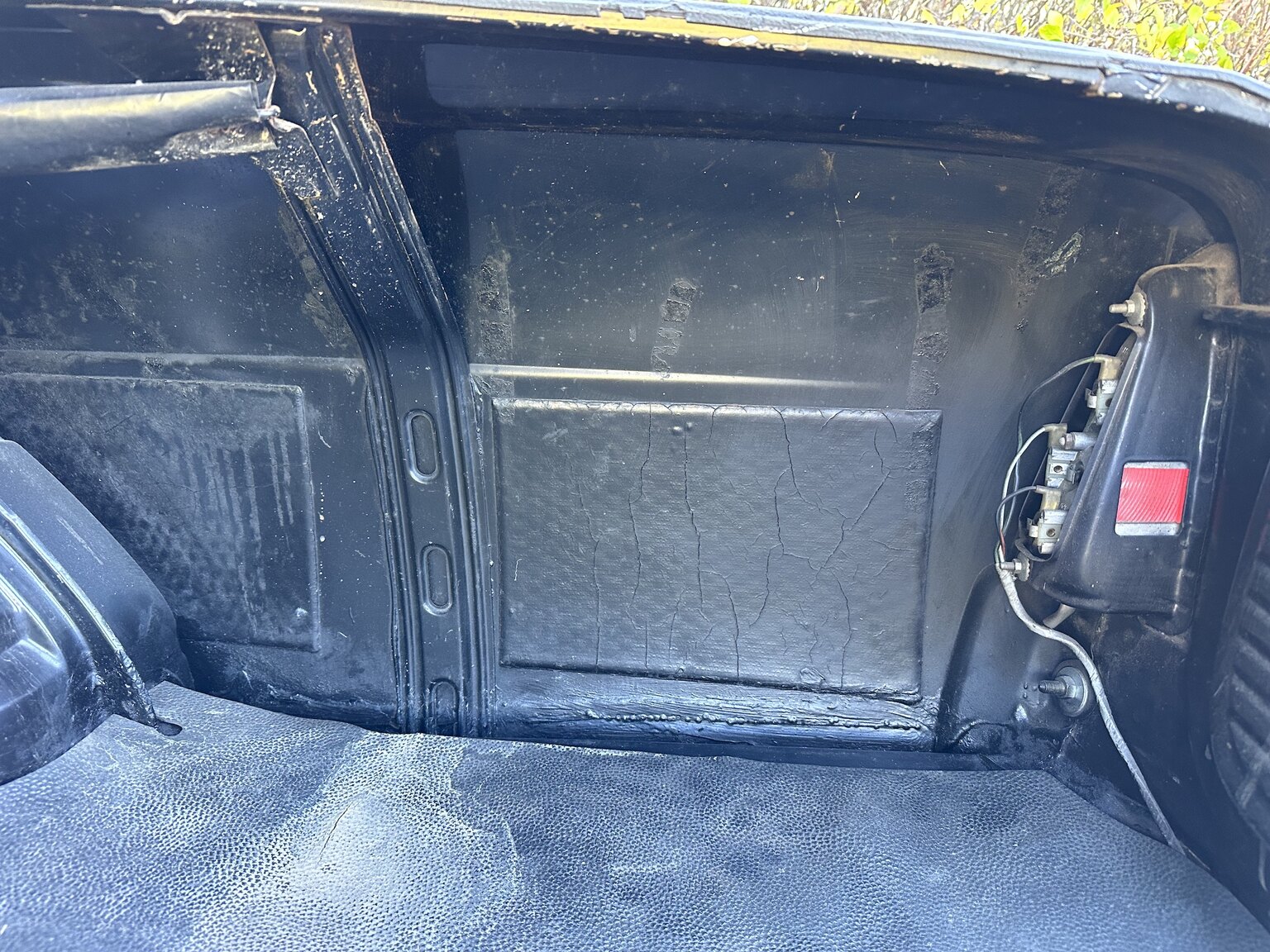 Interior image of 1965 Ford Taunus 17M (49)