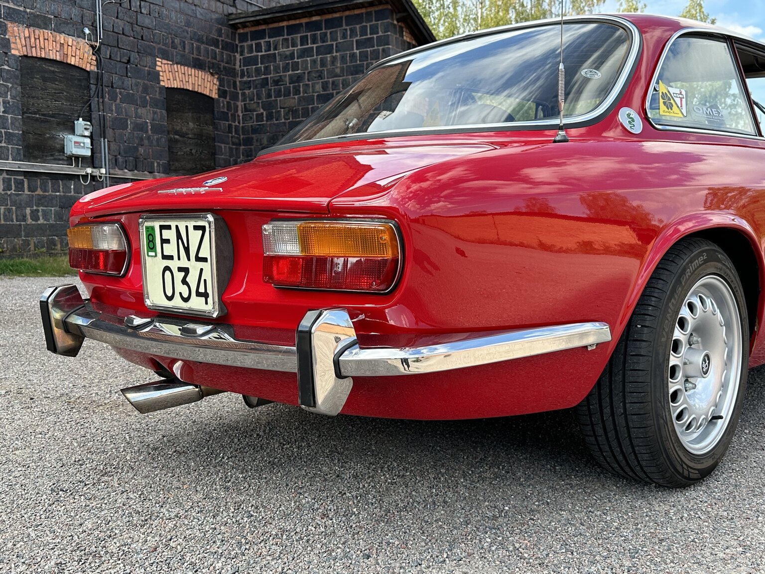 Exteriörbild på 1972 Alfa Romeo 2000 GTV Bertone Coupé