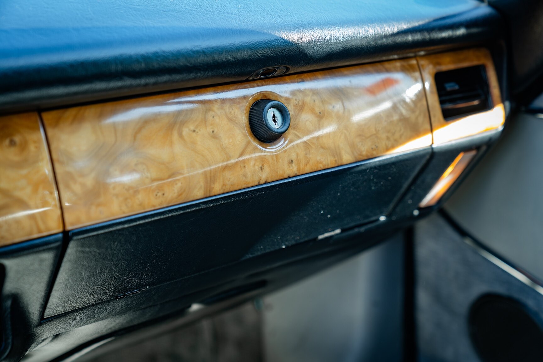 Innenraumfoto von 1985 Jaguar XJ-S HE