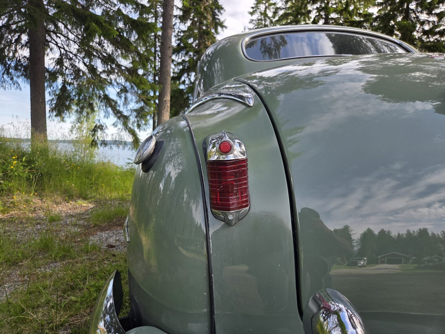 Exterior image of 1948 Chrysler Windsor Club Coupé