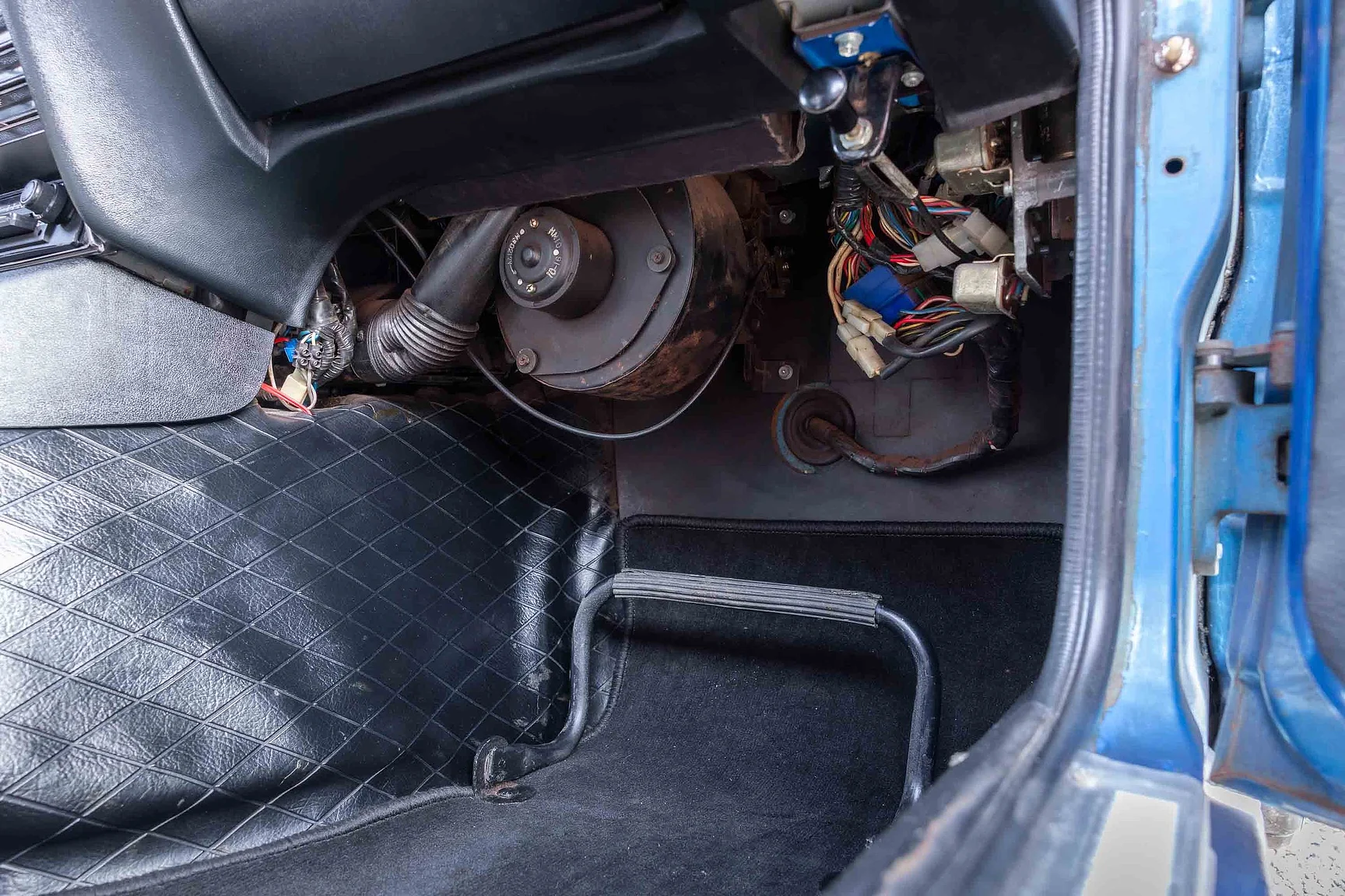 Innenraumfoto von 1973 Datsun 240Z Euro Spec (44)