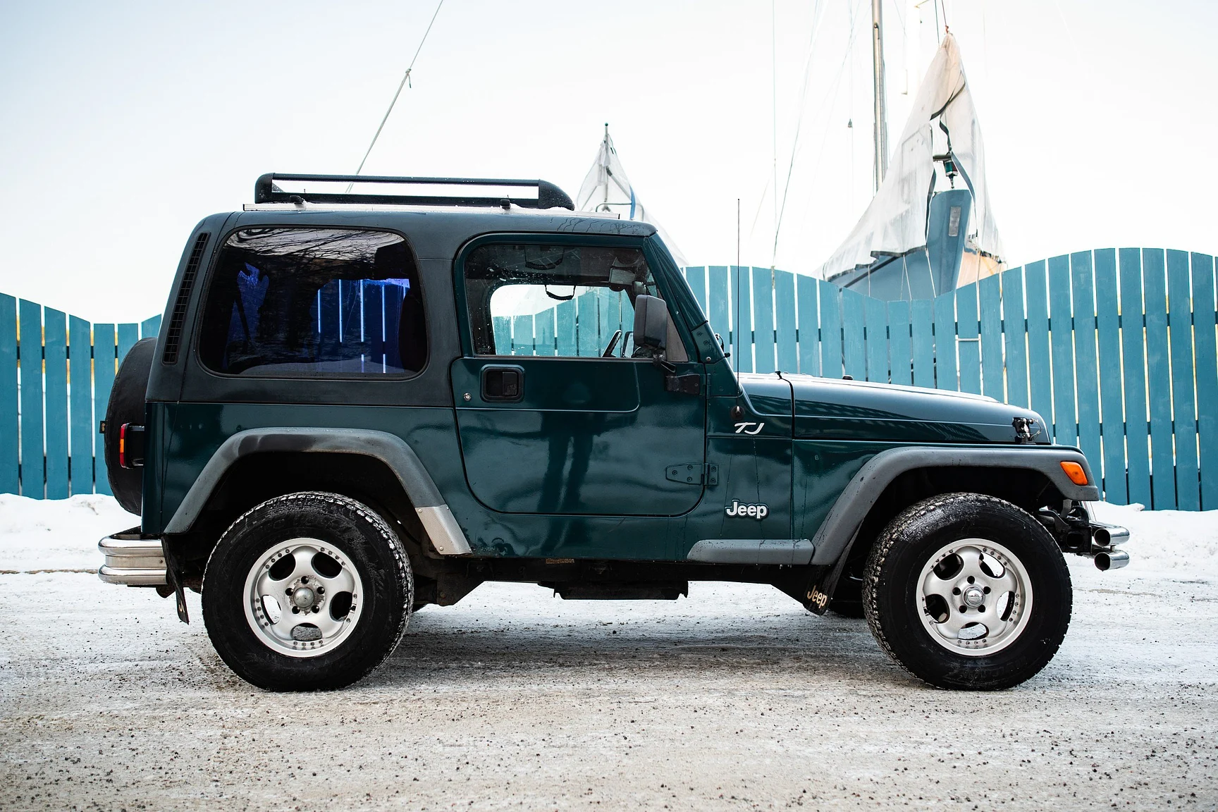 Aussenfoto 1997 JEEP Wrangler Hardtop 2.5 AWD (4)